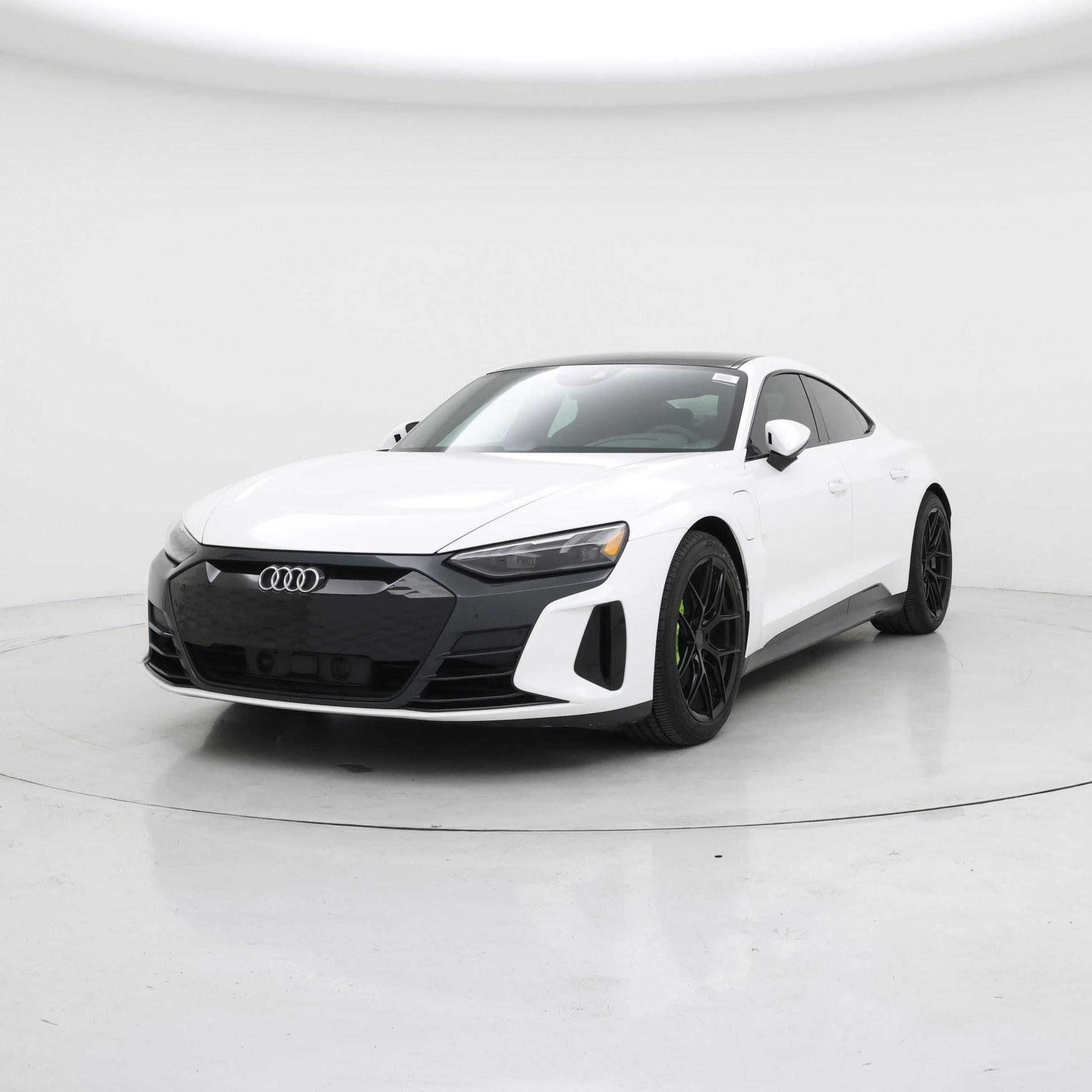 Thumbnail: 2022 Audi e-tron GT - 4