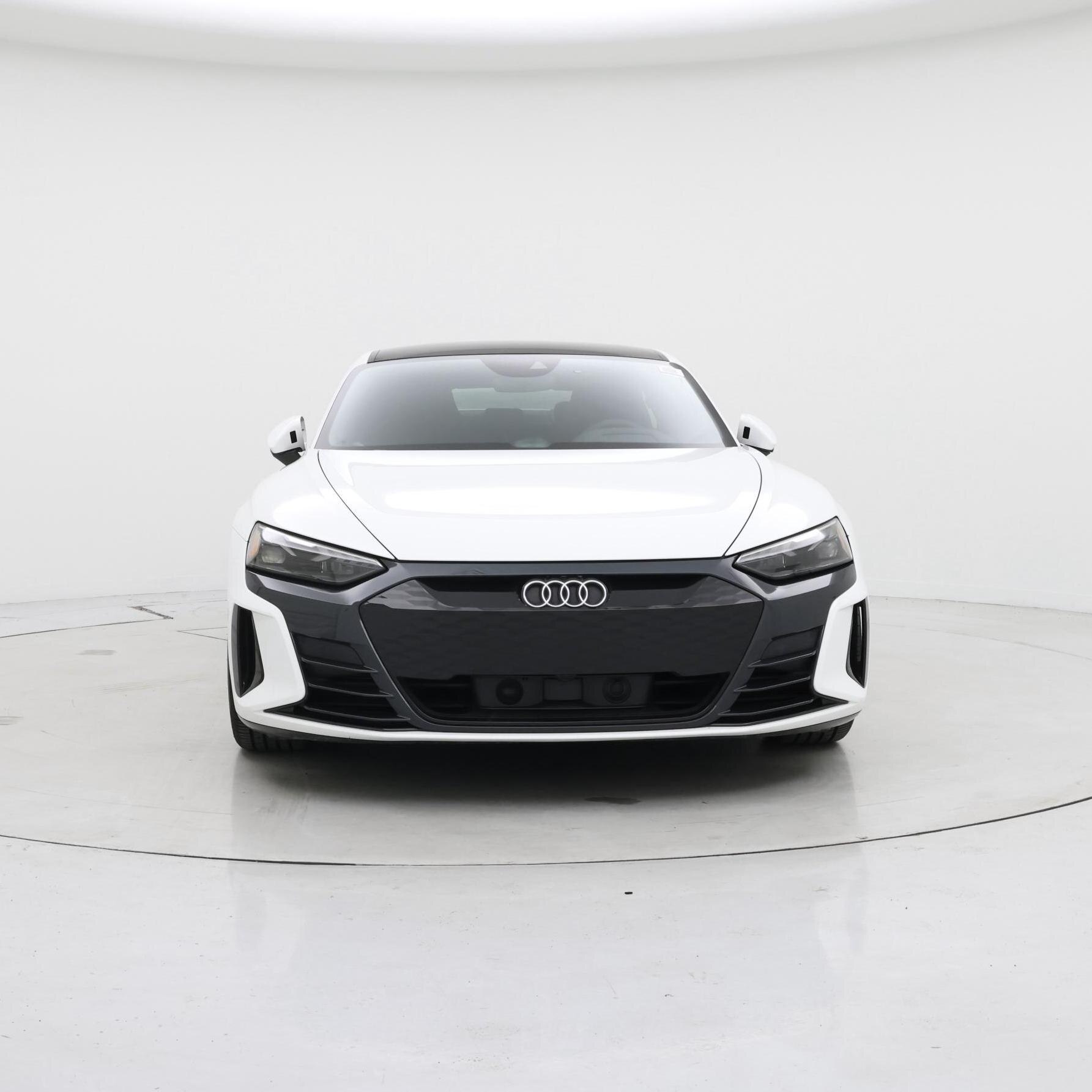 Thumbnail: 2022 Audi e-tron GT - 5