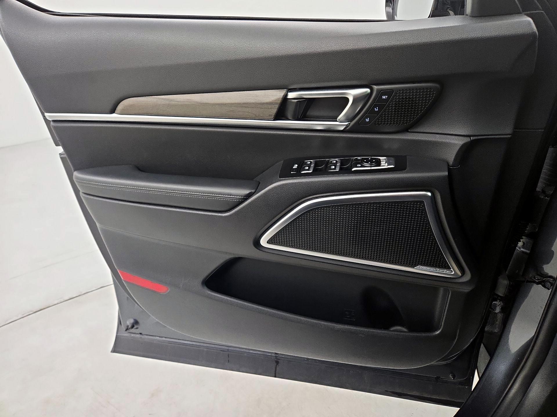 Thumbnail: 2022 Kia Telluride - 12