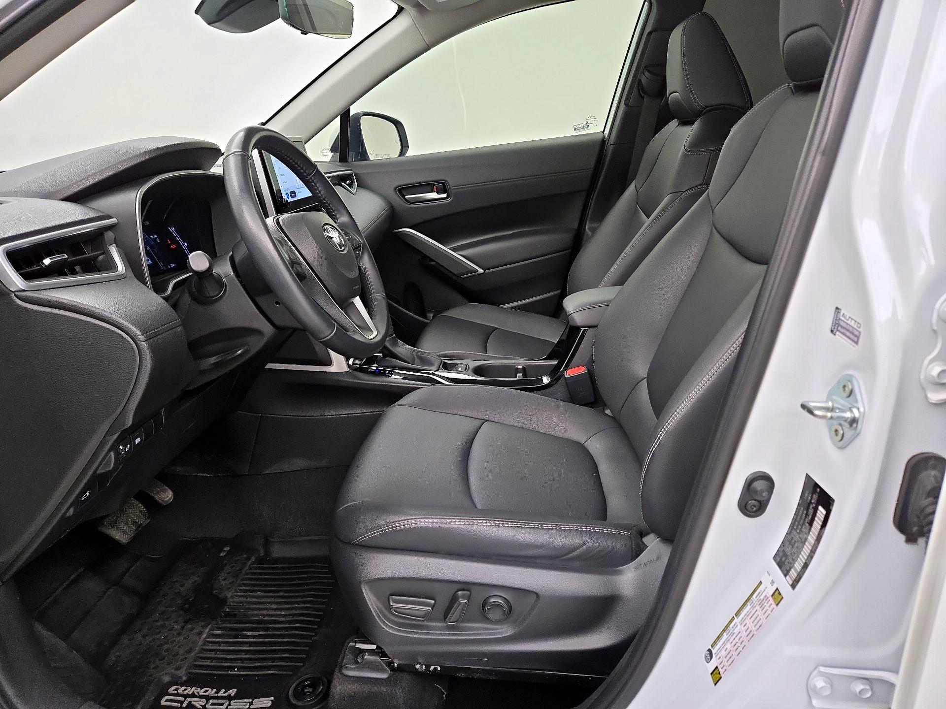 Thumbnail: 2024 Toyota Corolla Cross - 11