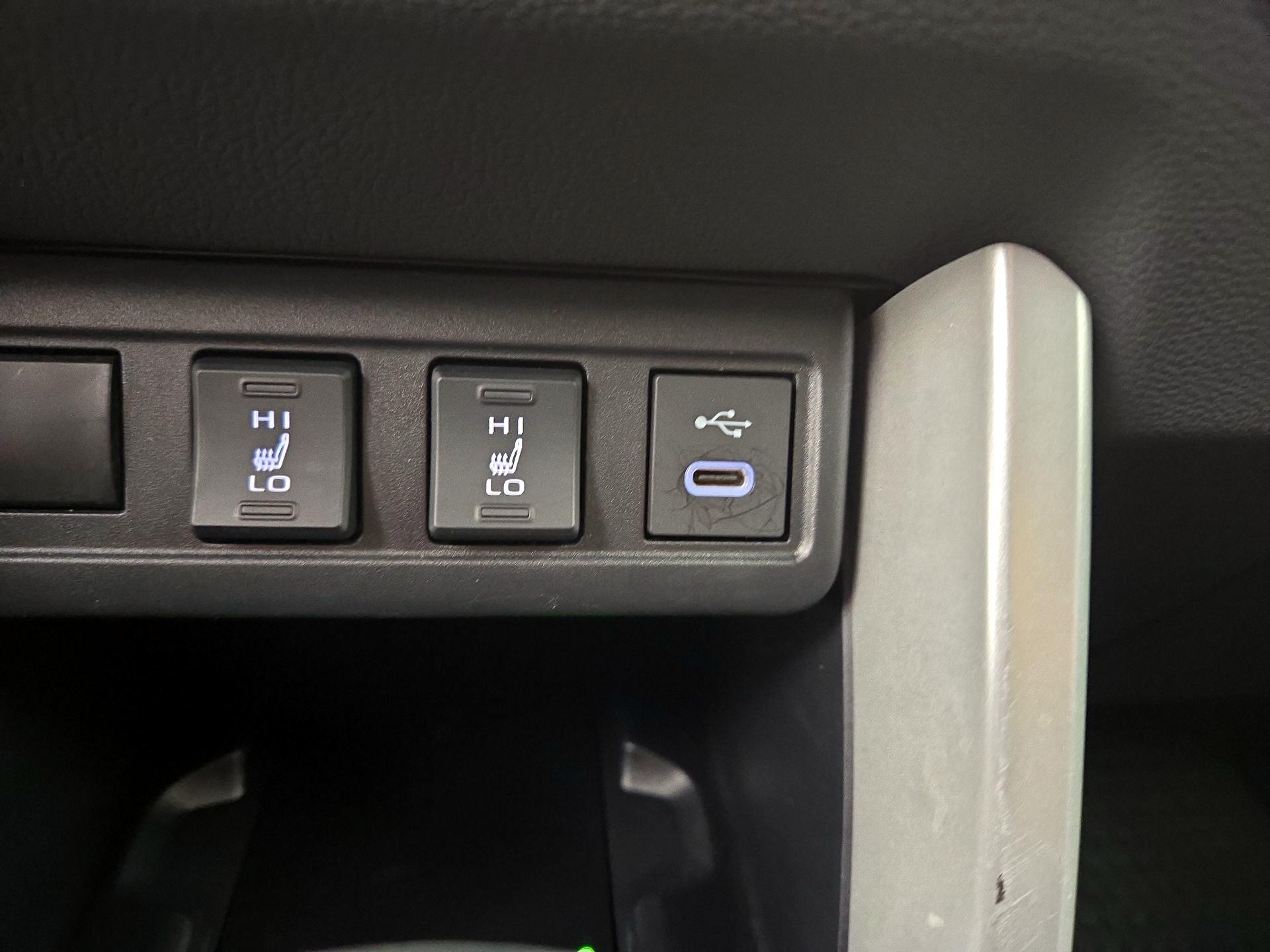 Thumbnail: 2024 Toyota Corolla Cross - 18