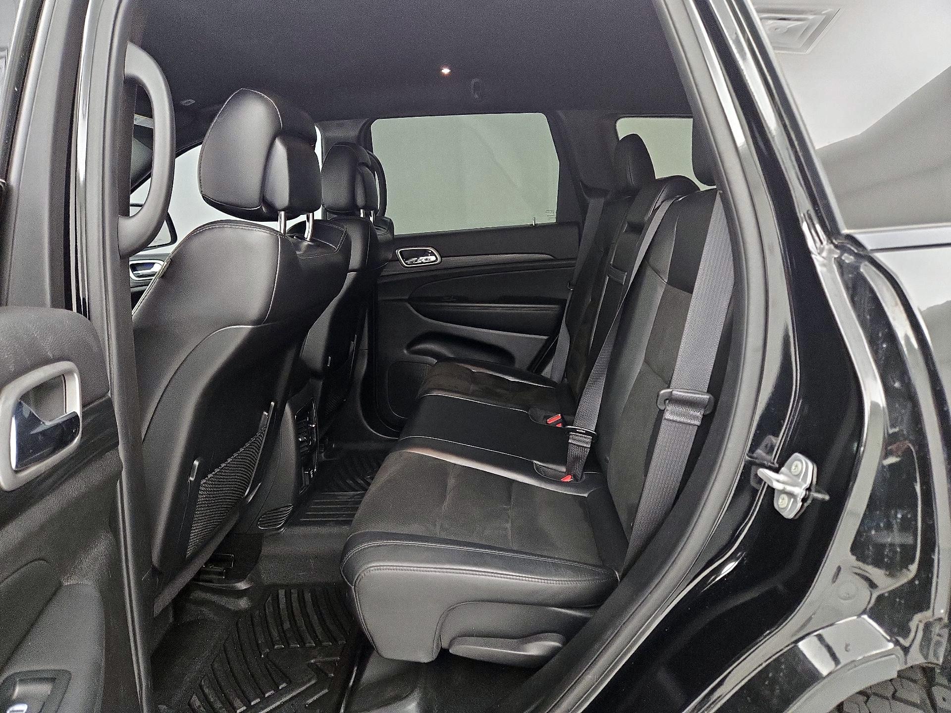 Thumbnail: 2021 Jeep Grand Cherokee - 20