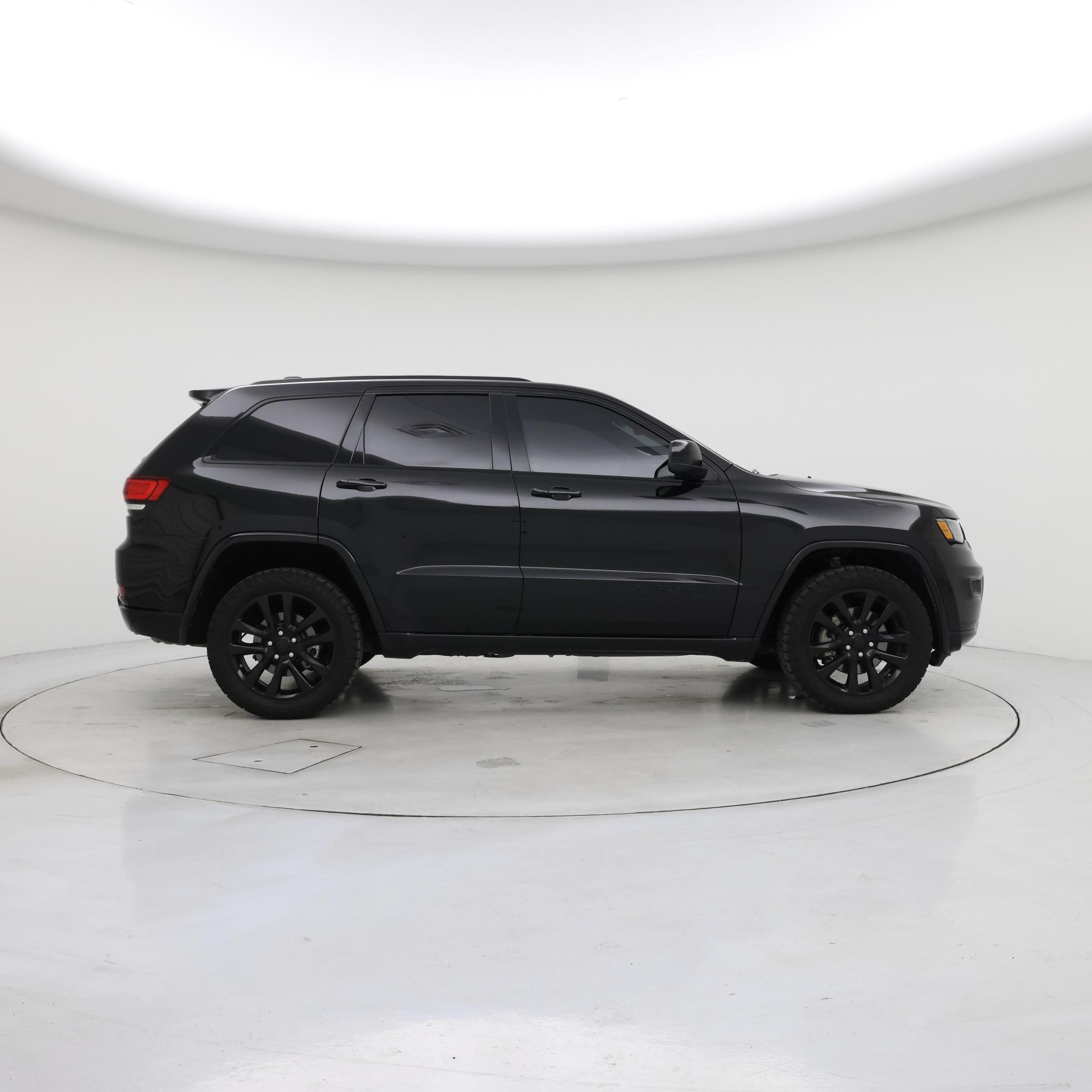 Thumbnail: 2021 Jeep Grand Cherokee - 7