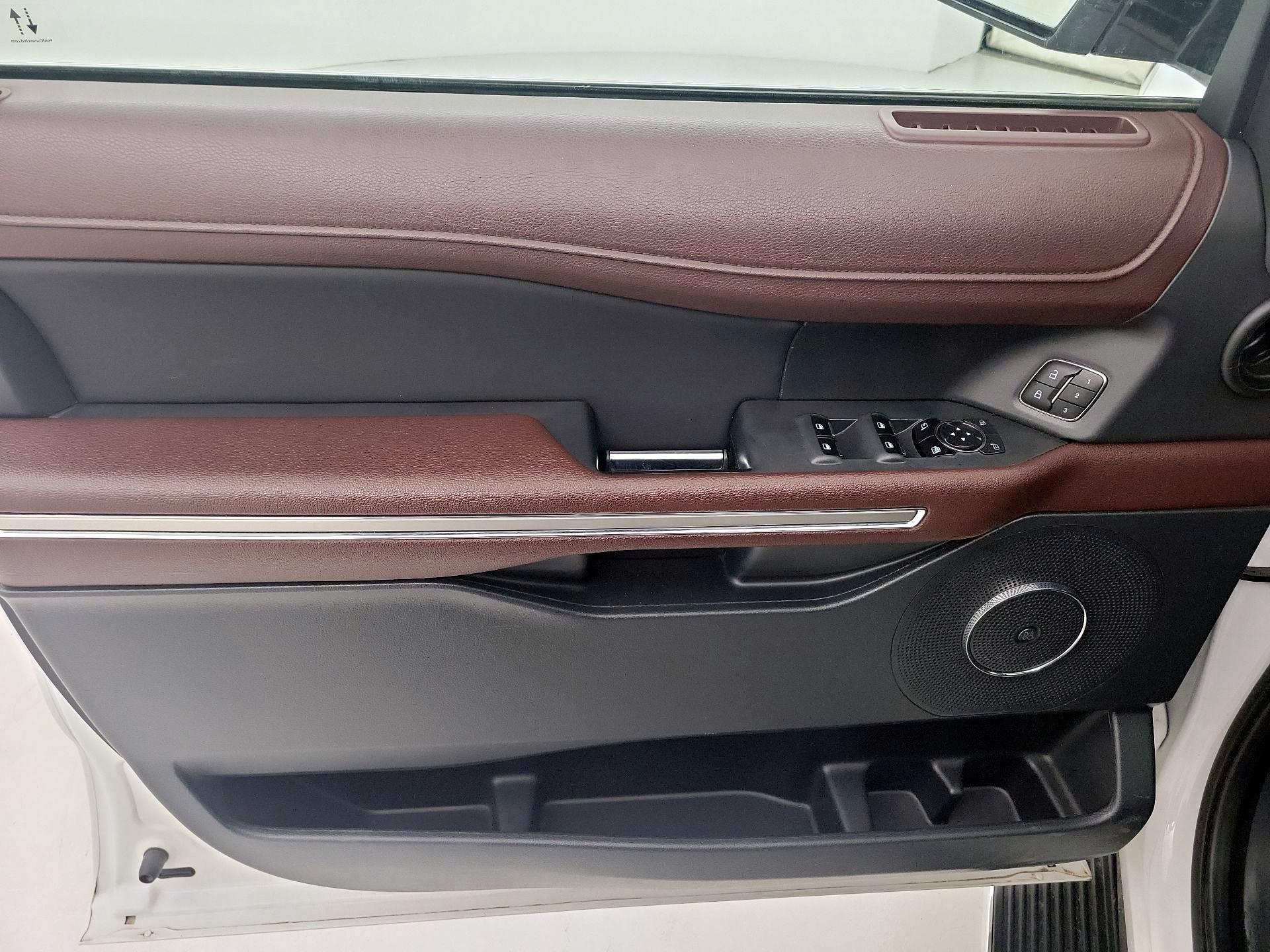 Thumbnail: 2023 Ford Expedition - 10