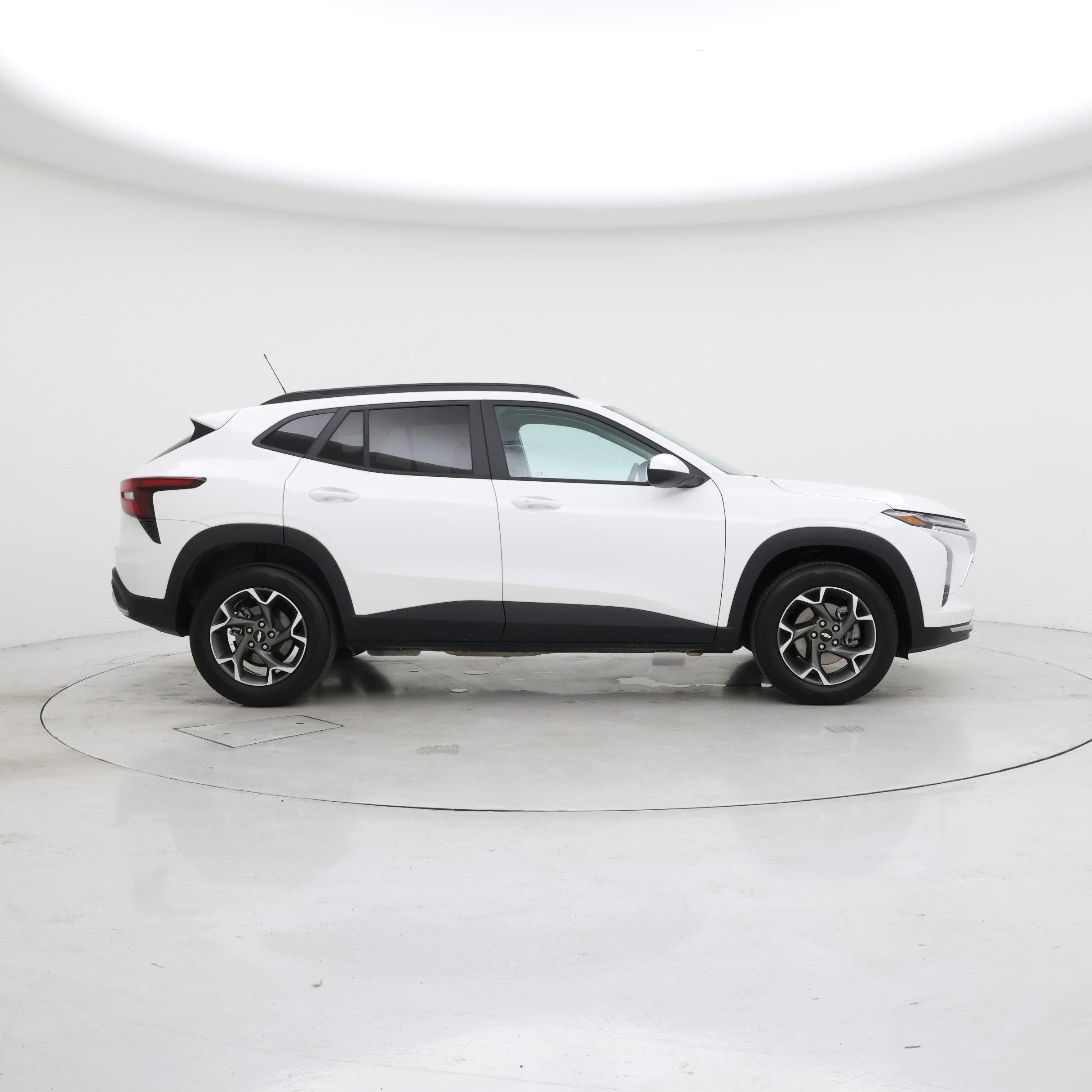 Thumbnail: 2025 Chevrolet Trax - 7