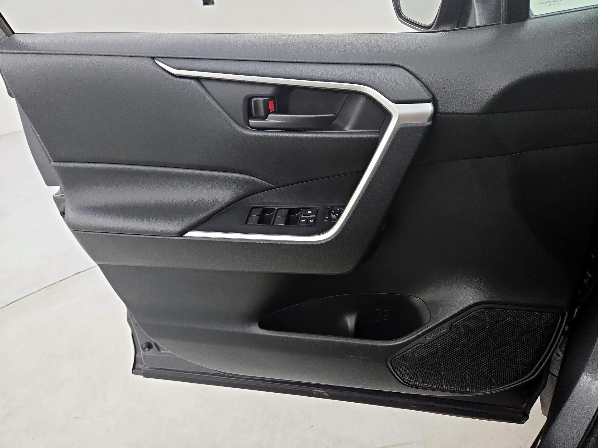 Thumbnail: 2024 Toyota RAV4 - 12