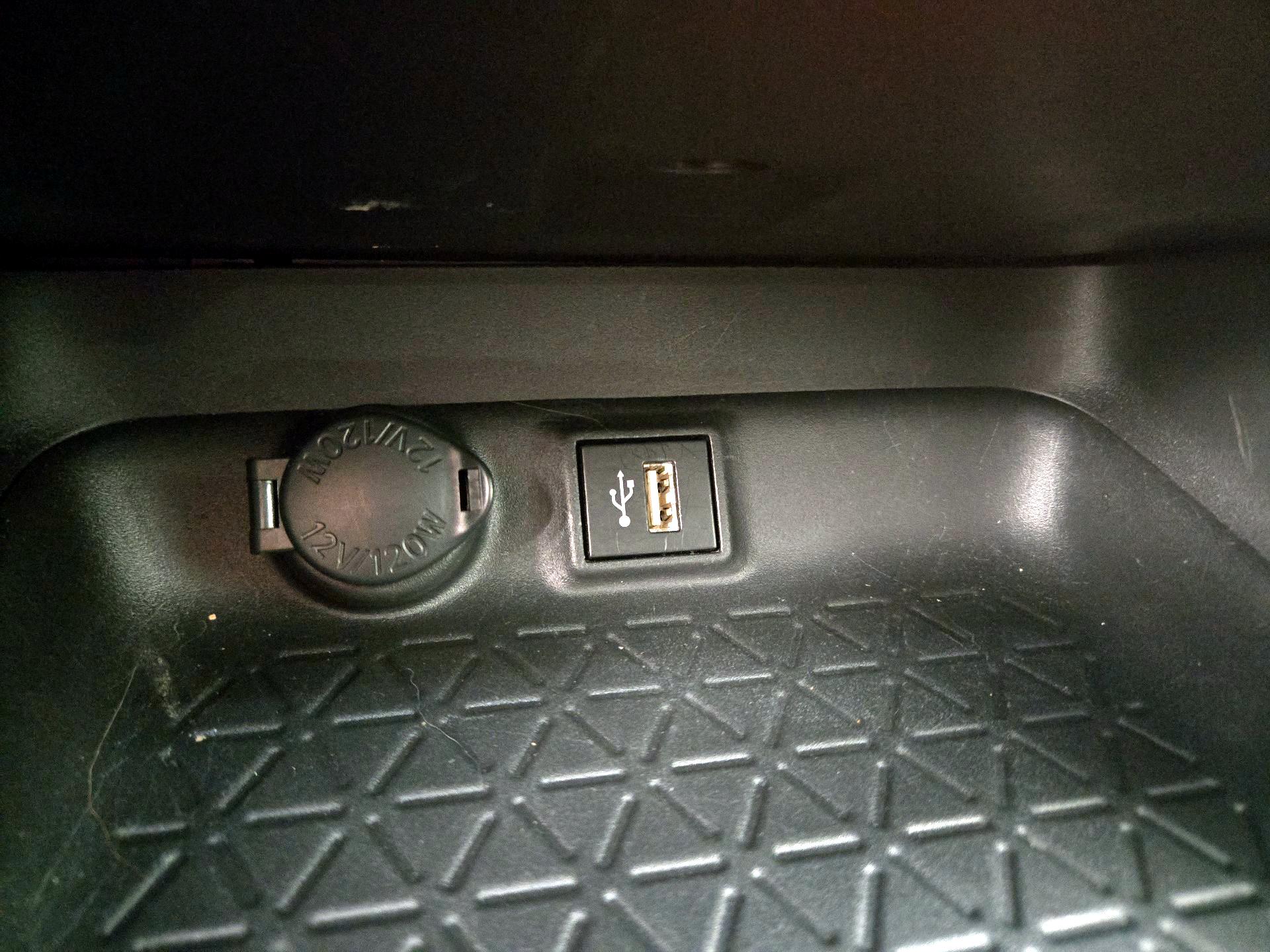 Thumbnail: 2024 Toyota RAV4 - 18