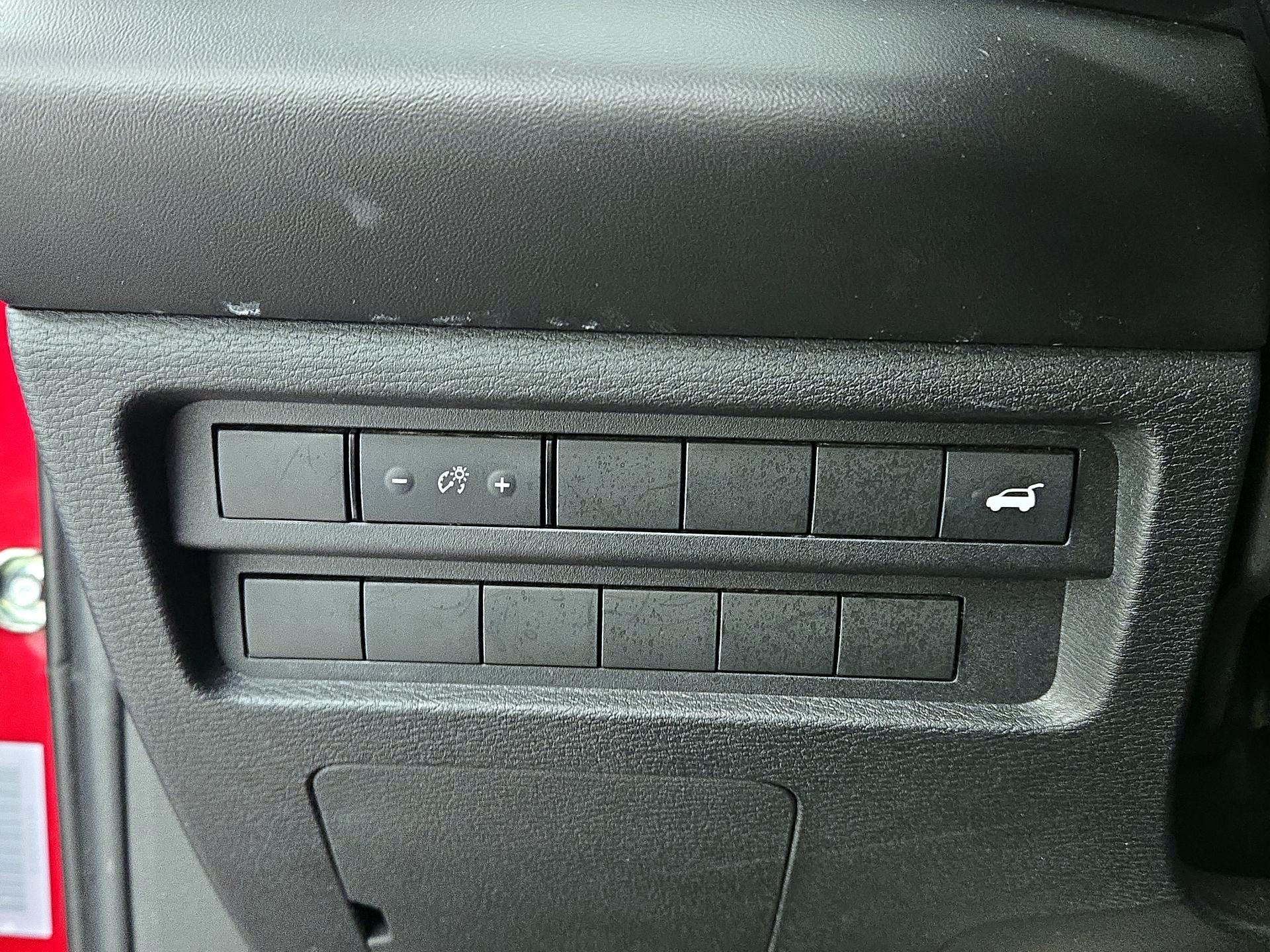 Thumbnail: 2024 Mitsubishi Outlander - 13