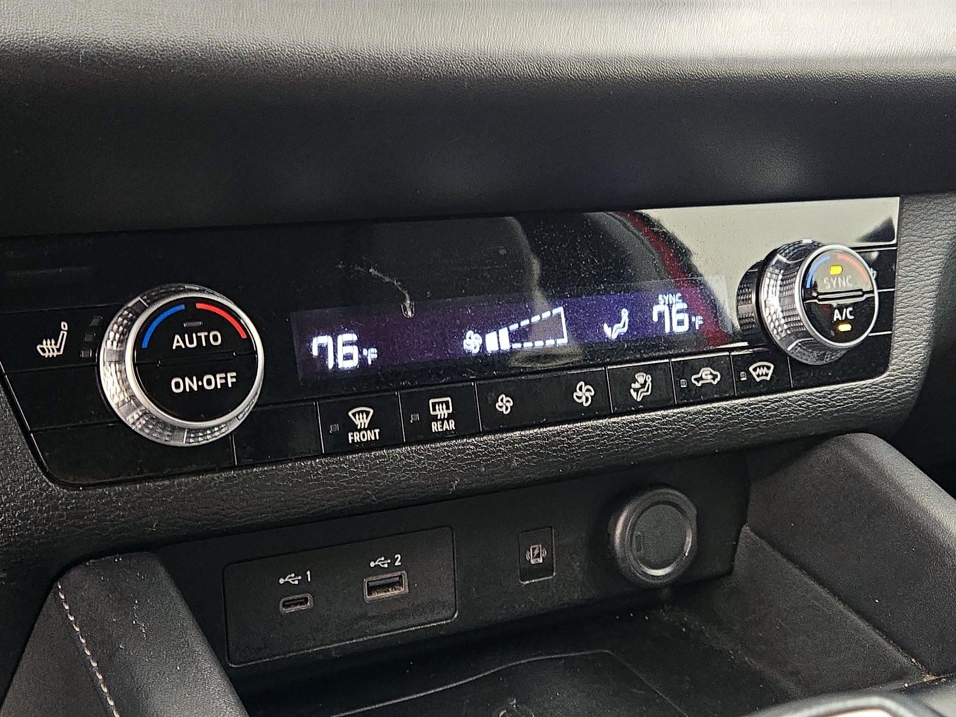 Thumbnail: 2024 Mitsubishi Outlander - 17