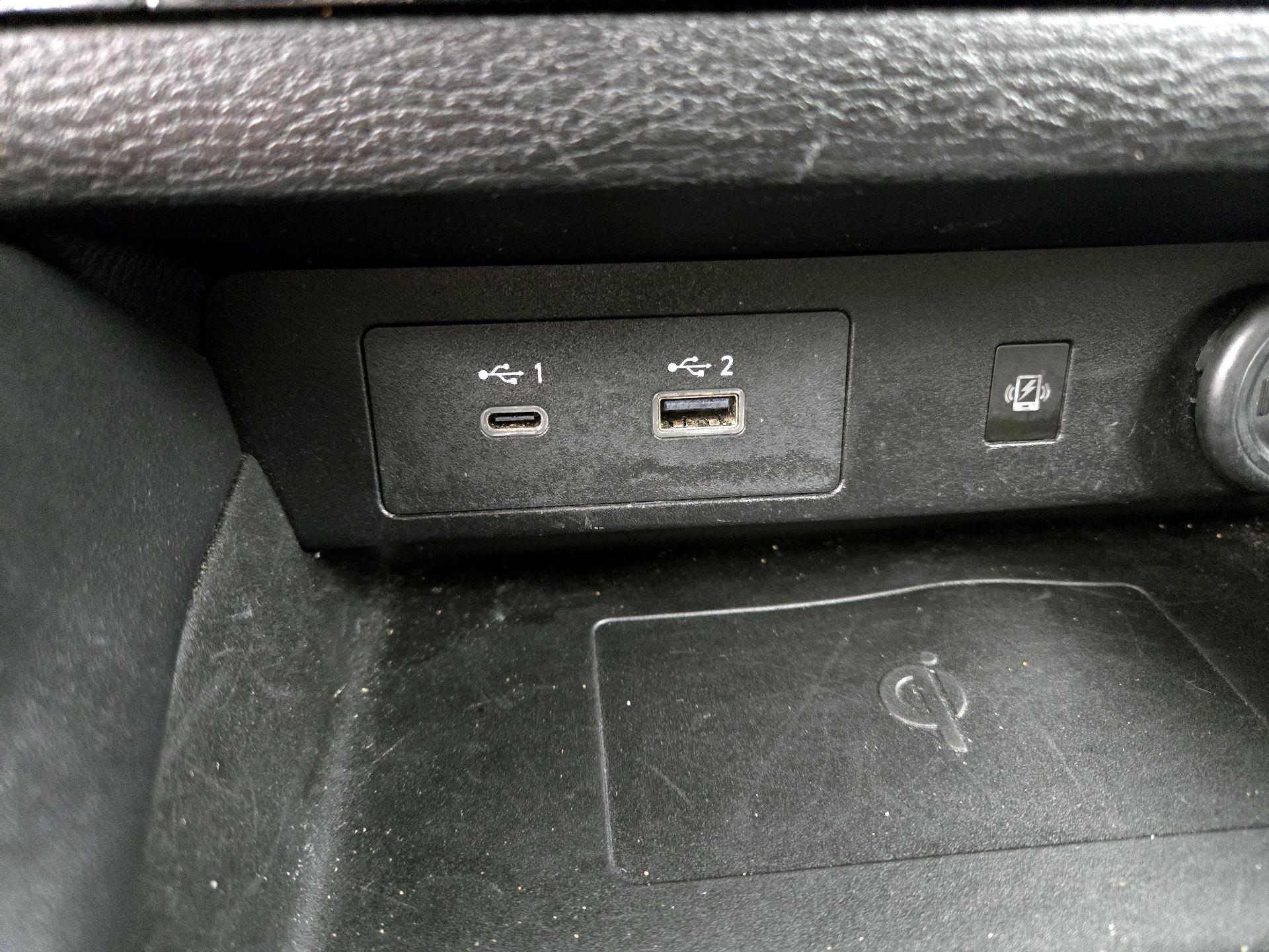 Thumbnail: 2024 Mitsubishi Outlander - 19