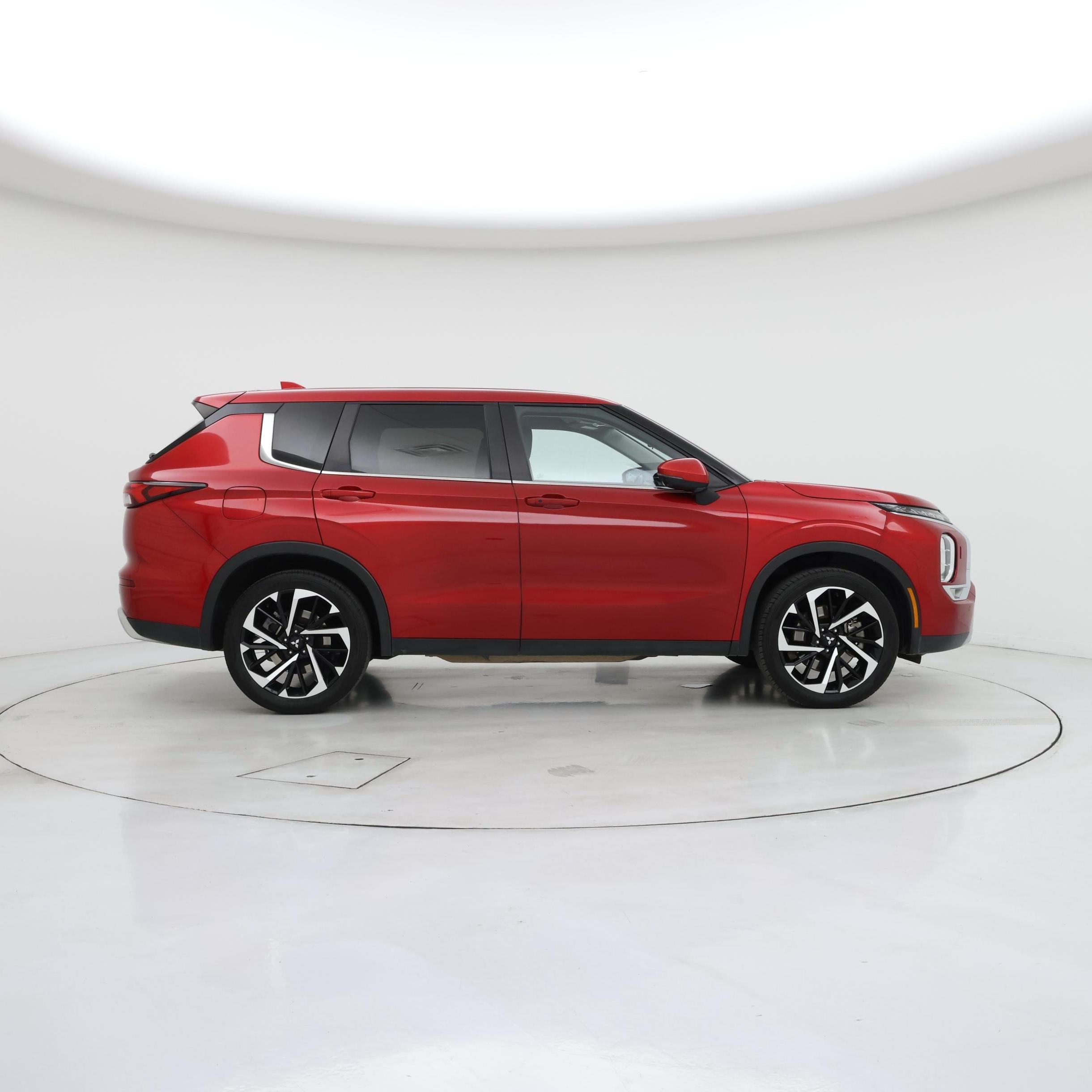 Thumbnail: 2024 Mitsubishi Outlander - 7