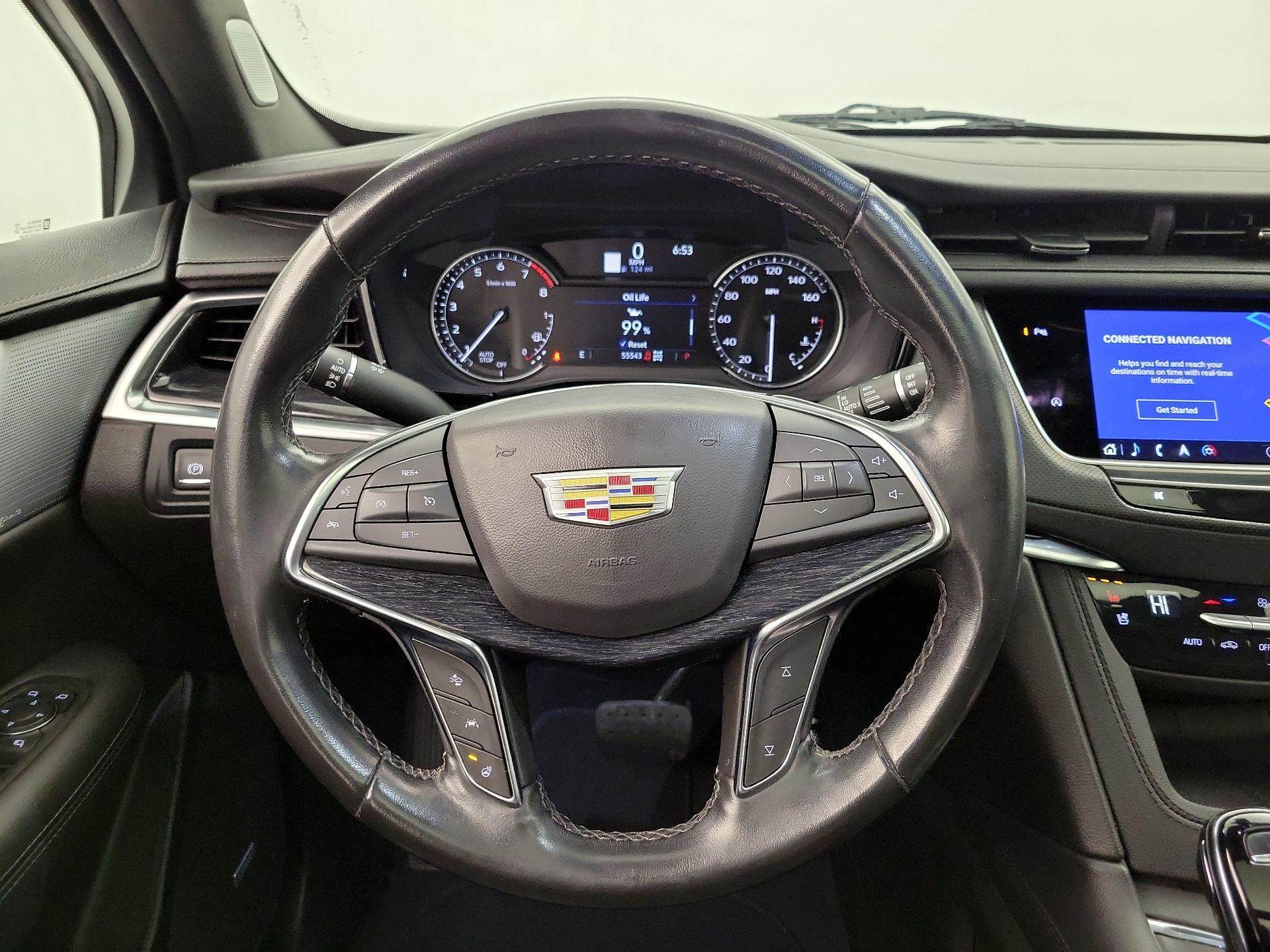 Thumbnail: 2023 Cadillac XT5 - 10