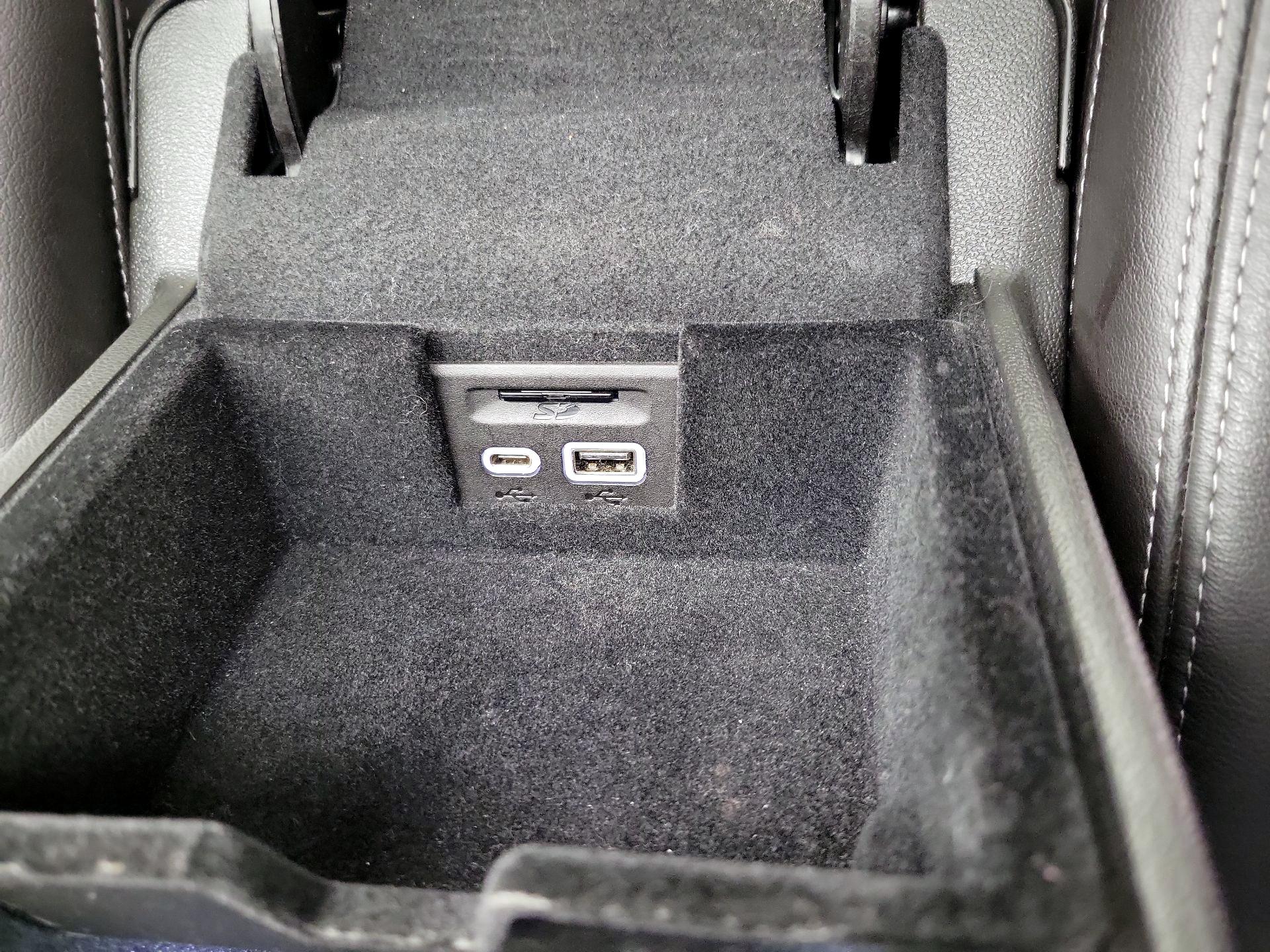 Thumbnail: 2023 Cadillac XT5 - 18