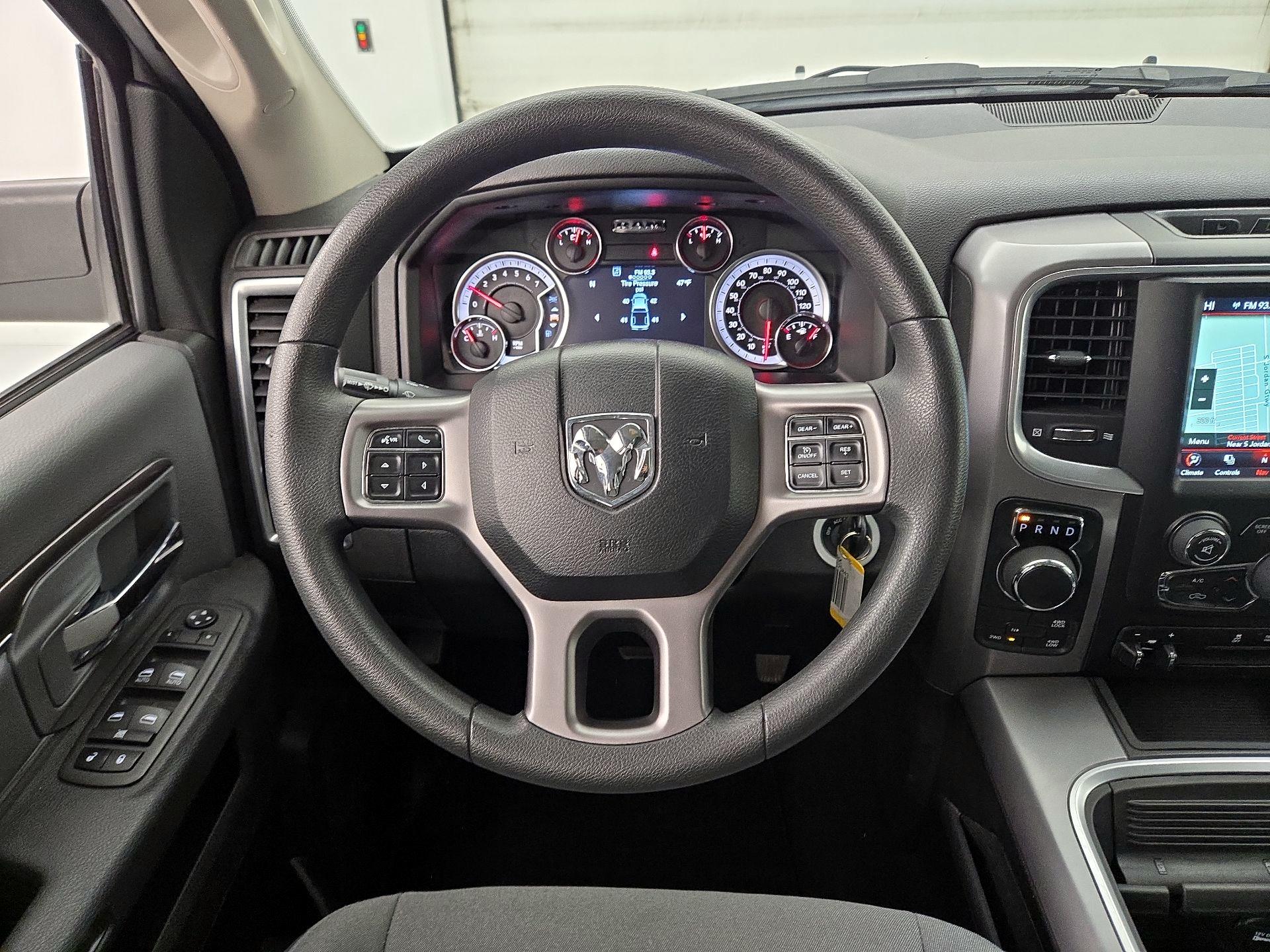 Thumbnail: 2023 RAM 1500 Classic - 10