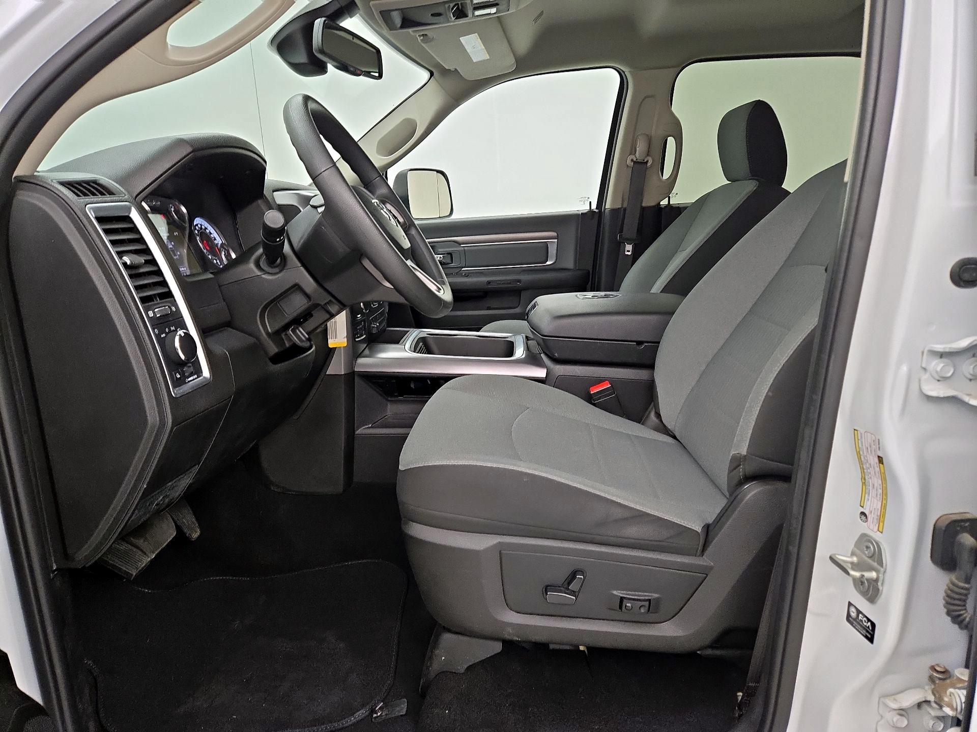 Thumbnail: 2023 RAM 1500 Classic - 11