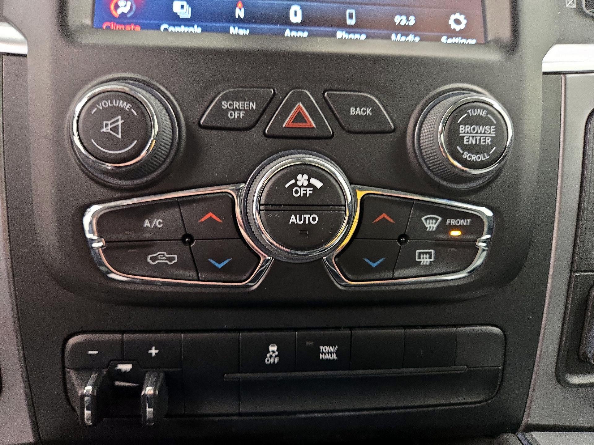 Thumbnail: 2023 RAM 1500 Classic - 17