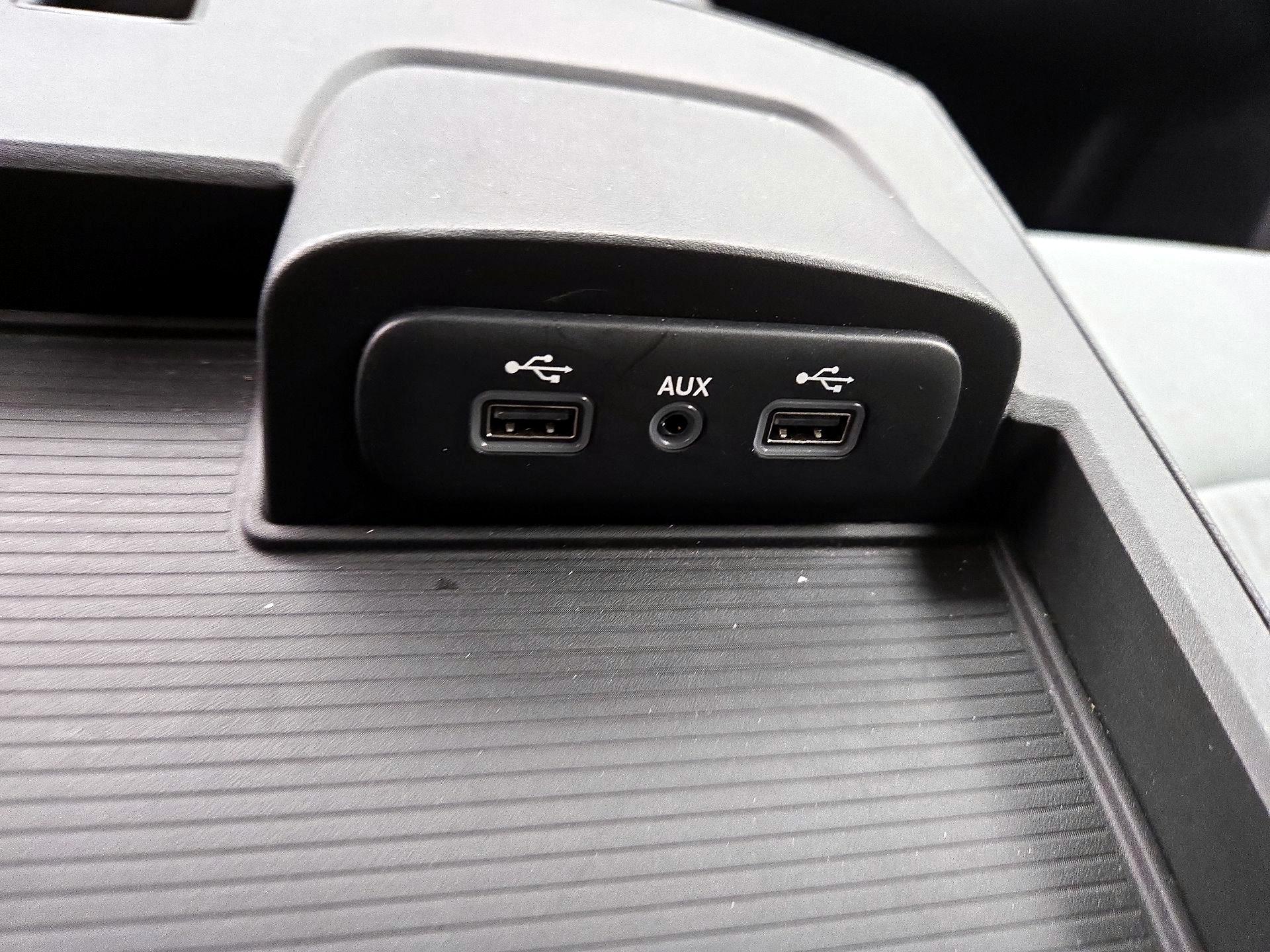 Thumbnail: 2023 RAM 1500 Classic - 19