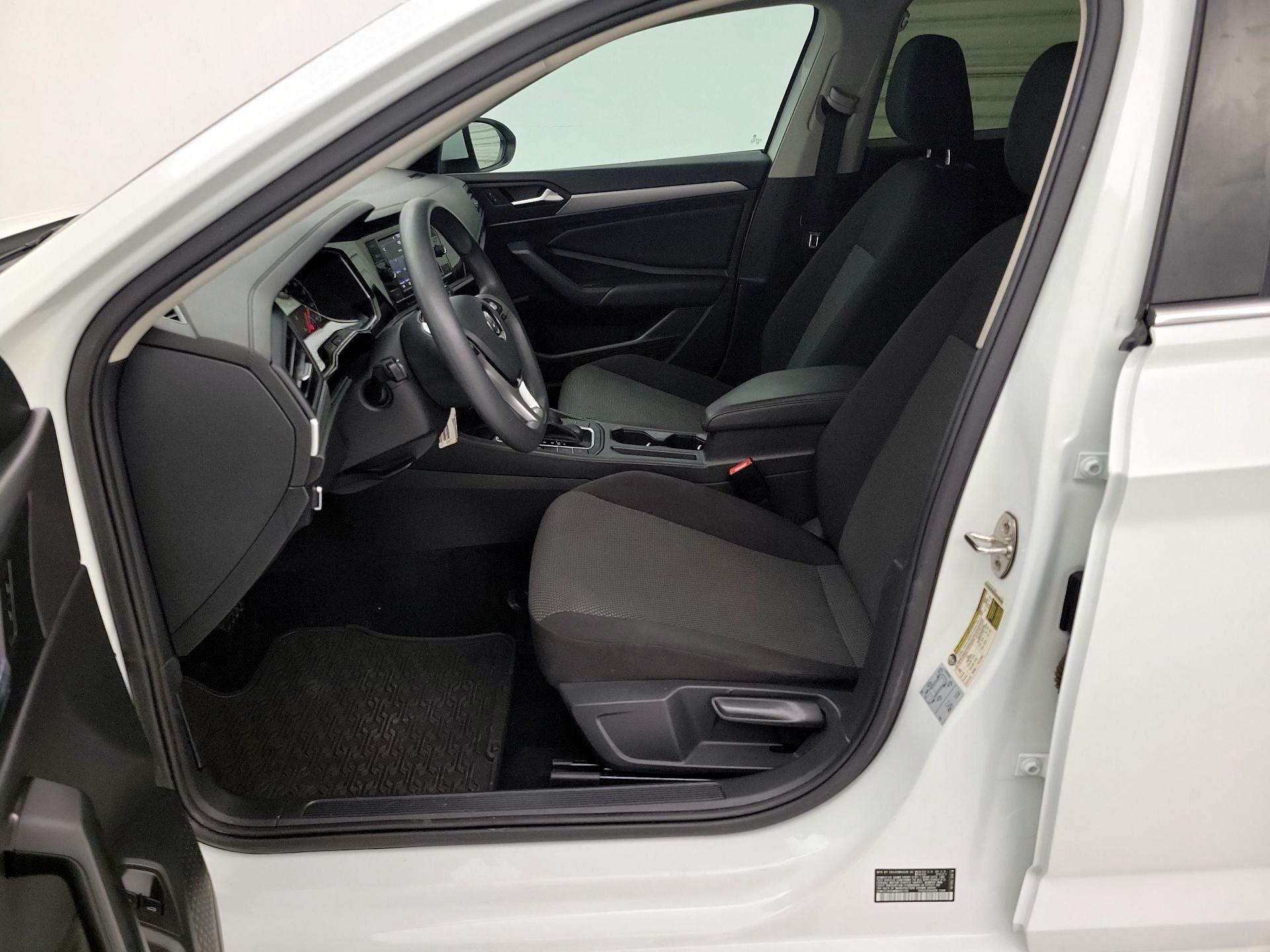 Thumbnail: 2021 Volkswagen Jetta - 11