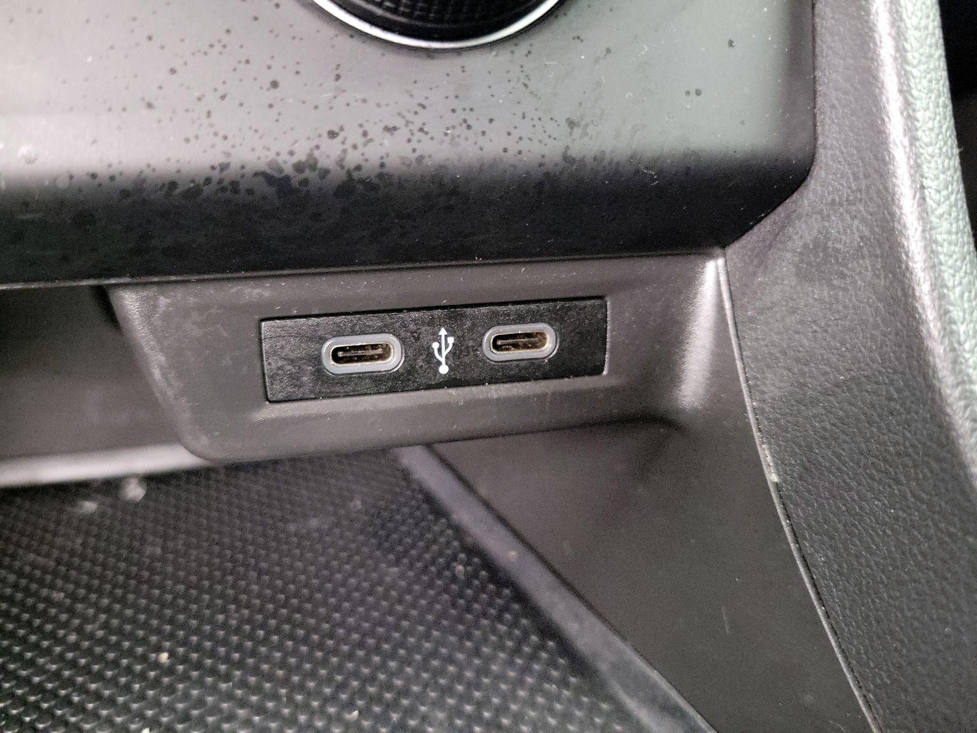 Thumbnail: 2021 Volkswagen Jetta - 18