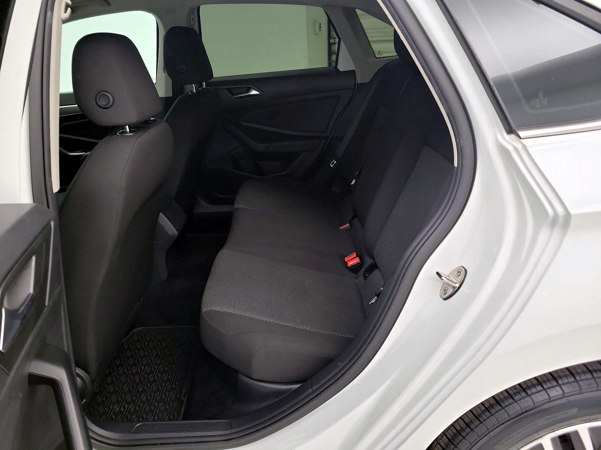 Thumbnail: 2021 Volkswagen Jetta - 19