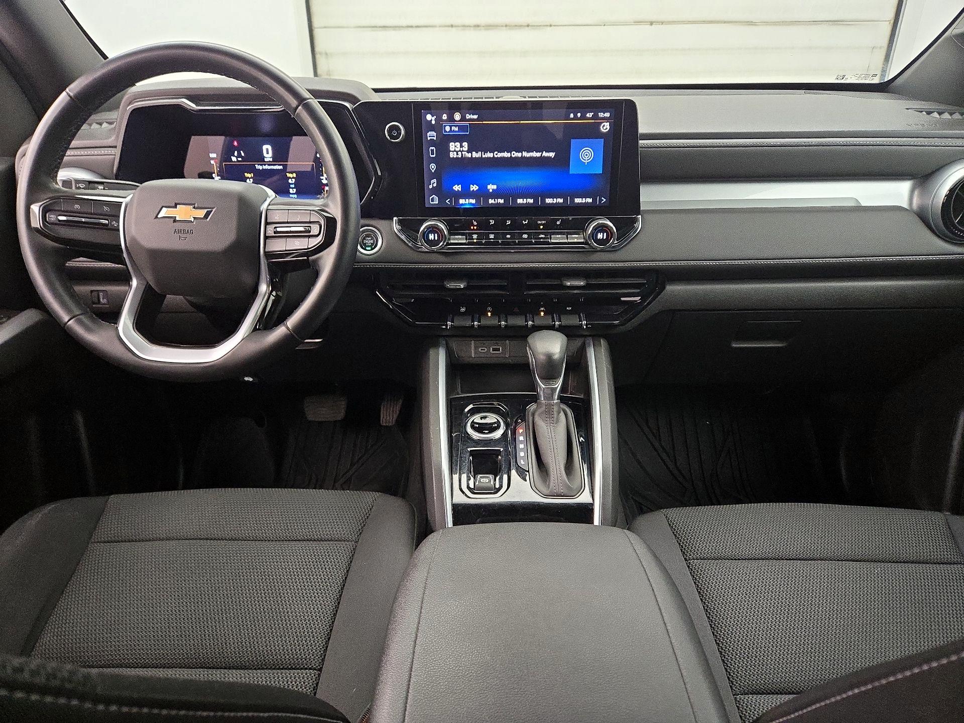 Thumbnail: 2023 Chevrolet Colorado - 9