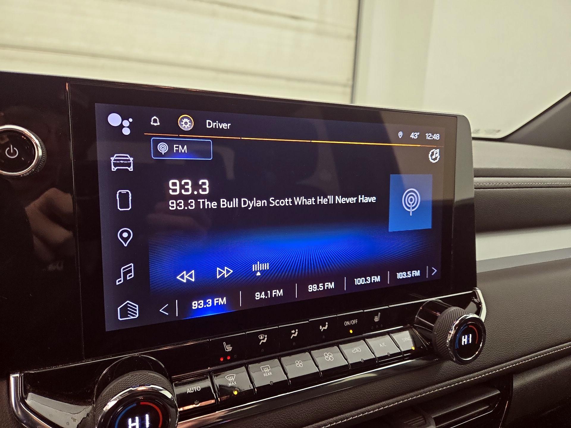 Thumbnail: 2023 Chevrolet Colorado - 15