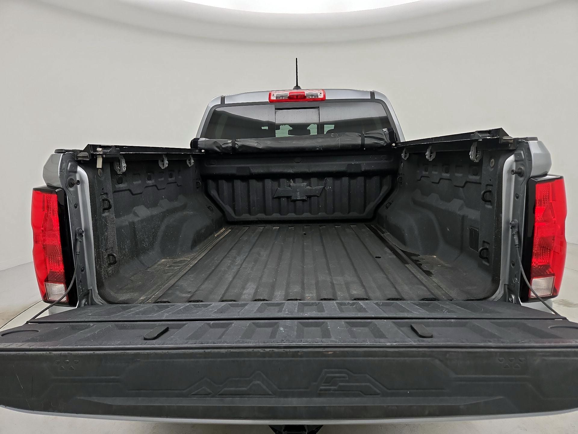 Thumbnail: 2023 Chevrolet Colorado - 20