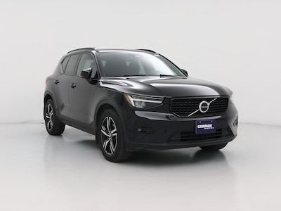 2023 Volvo XC40 B5 Plus Dark Theme