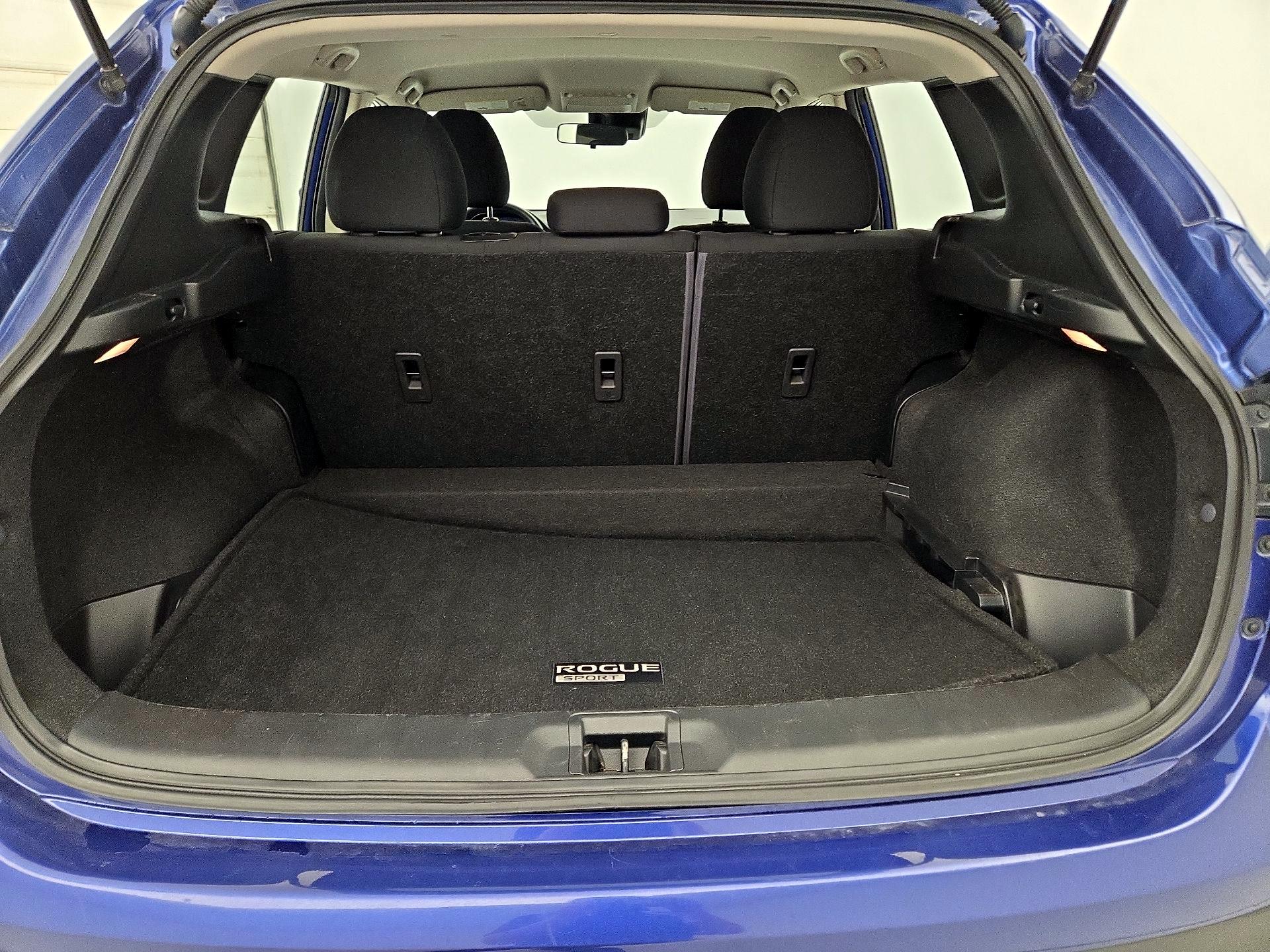 Thumbnail: 2022 Nissan Rogue Sport - 20