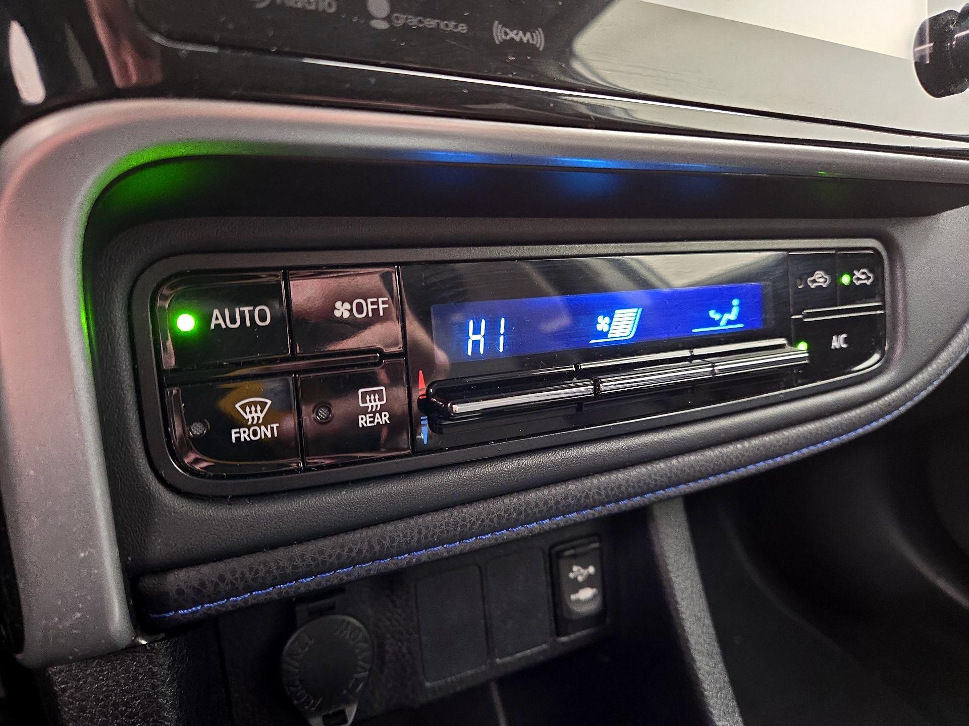 Thumbnail: 2017 Toyota Corolla - 16