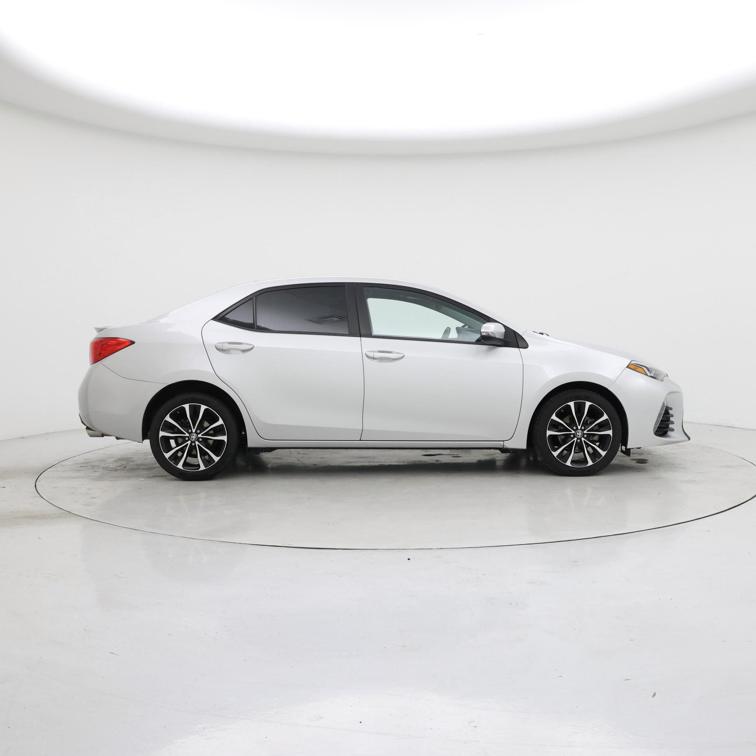 Thumbnail: 2017 Toyota Corolla - 7