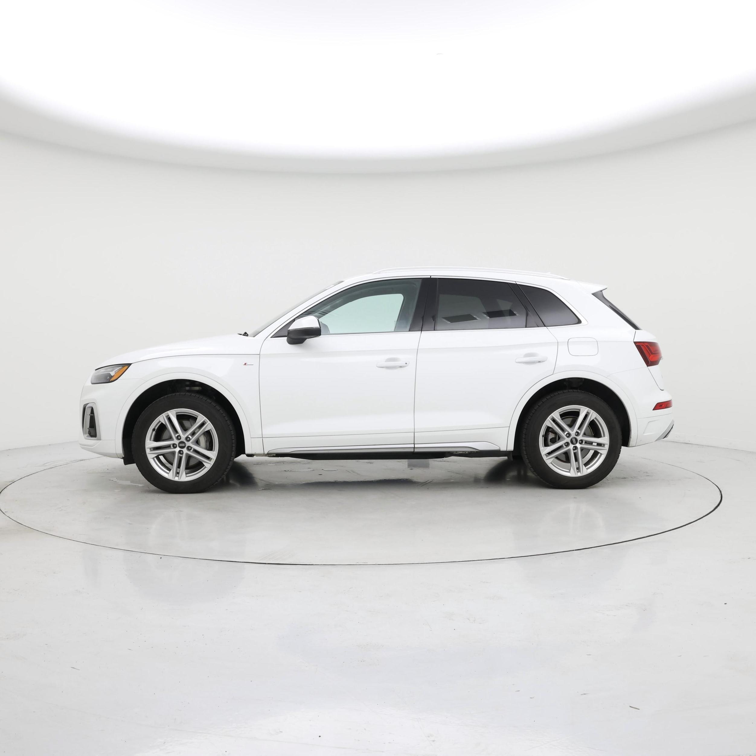 Thumbnail: 2022 Audi Q5 - 3