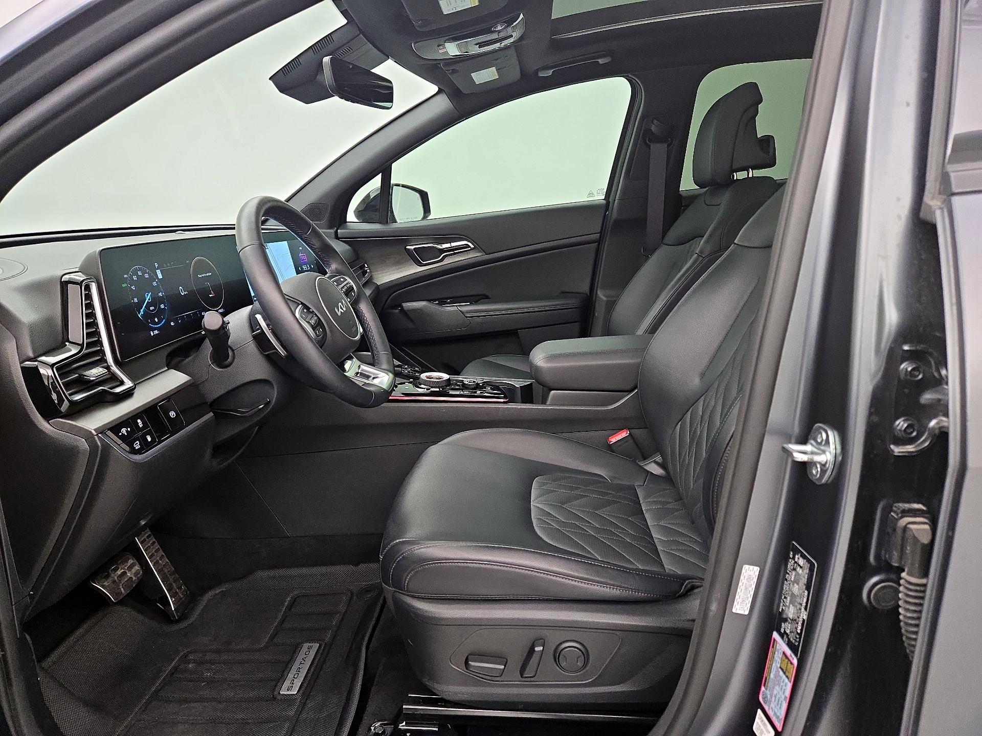 Thumbnail: 2023 Kia Sportage - 11