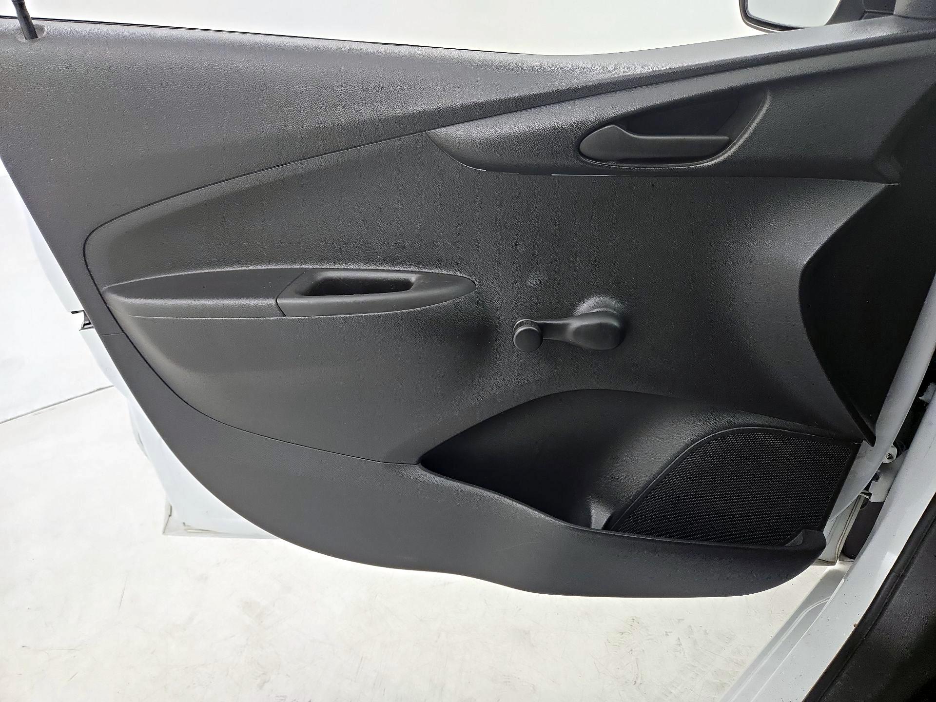 Thumbnail: 2017 Chevrolet Spark - 12