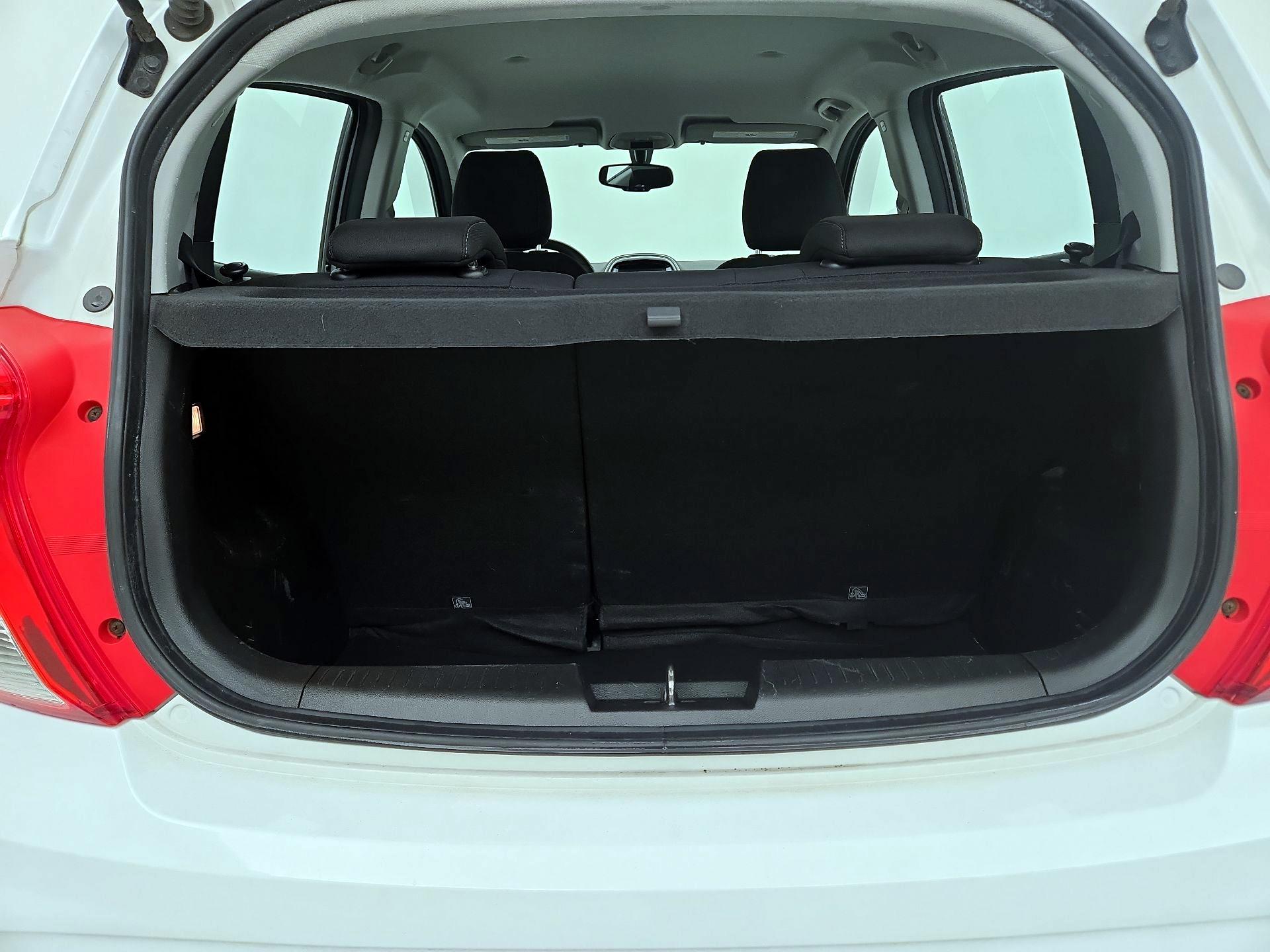 Thumbnail: 2017 Chevrolet Spark - 20