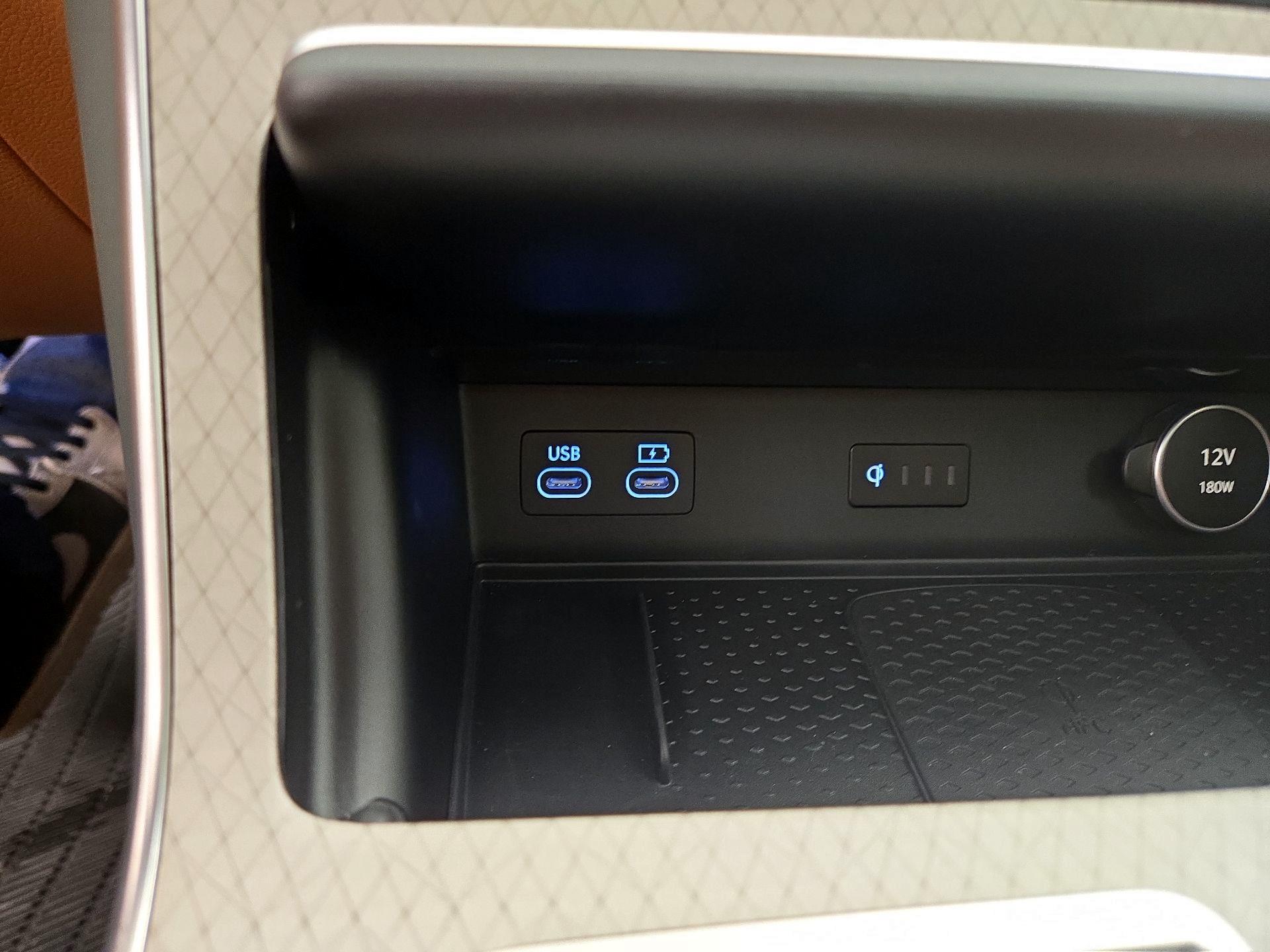 Thumbnail: 2025 Genesis GV80 - 19