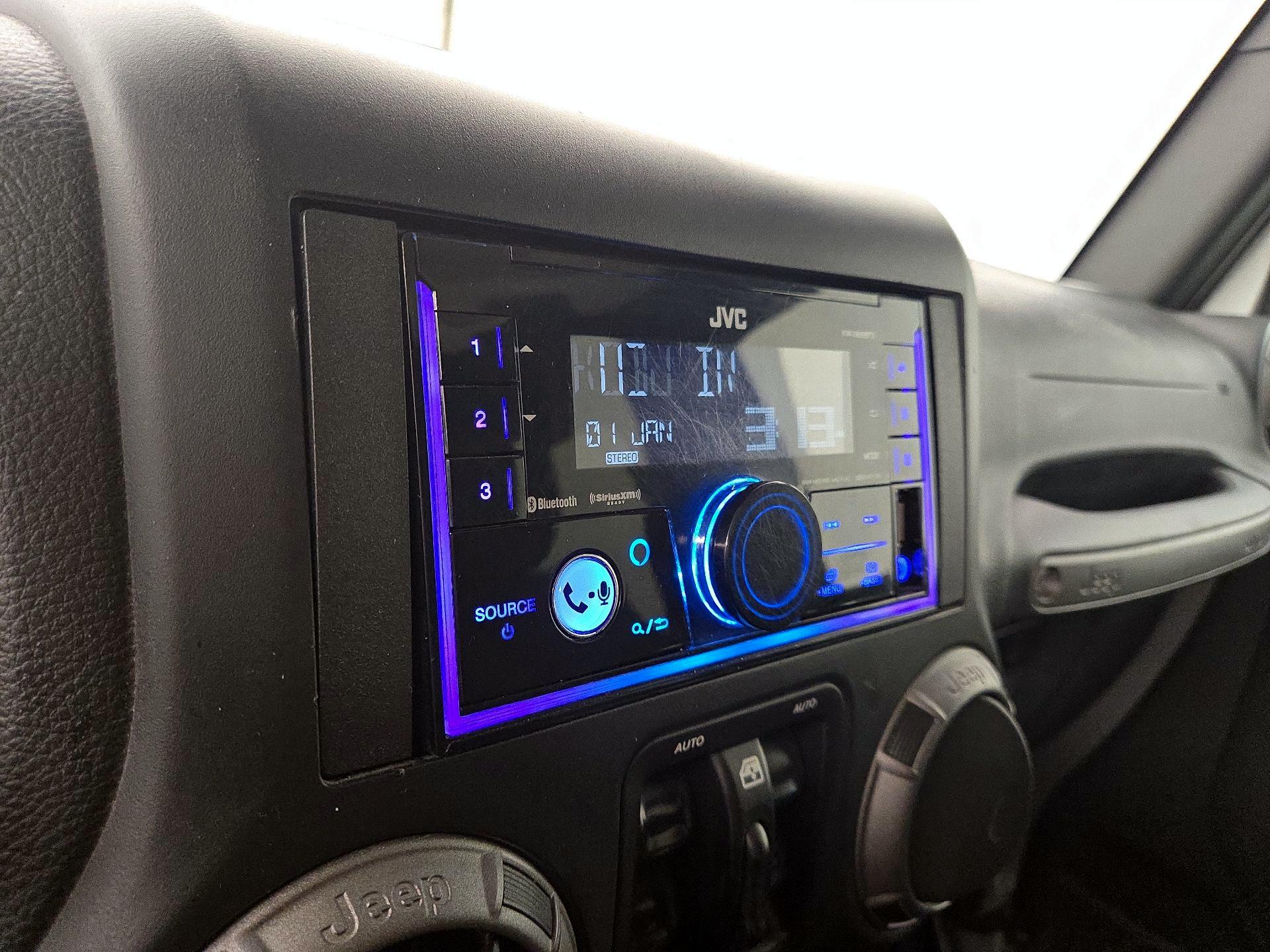 Thumbnail: 2016 Jeep Wrangler - 13