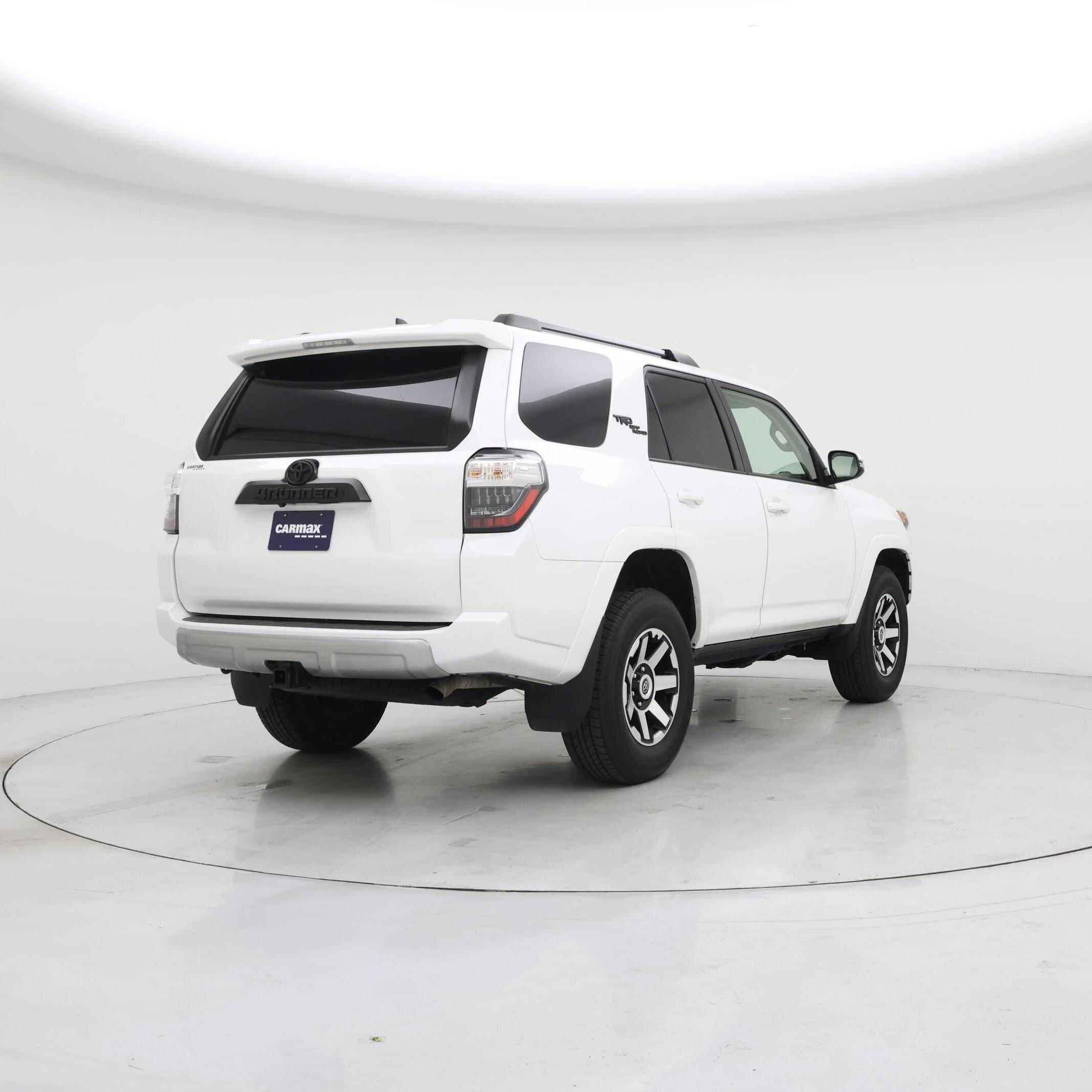 Thumbnail: 2024 Toyota 4Runner - 8