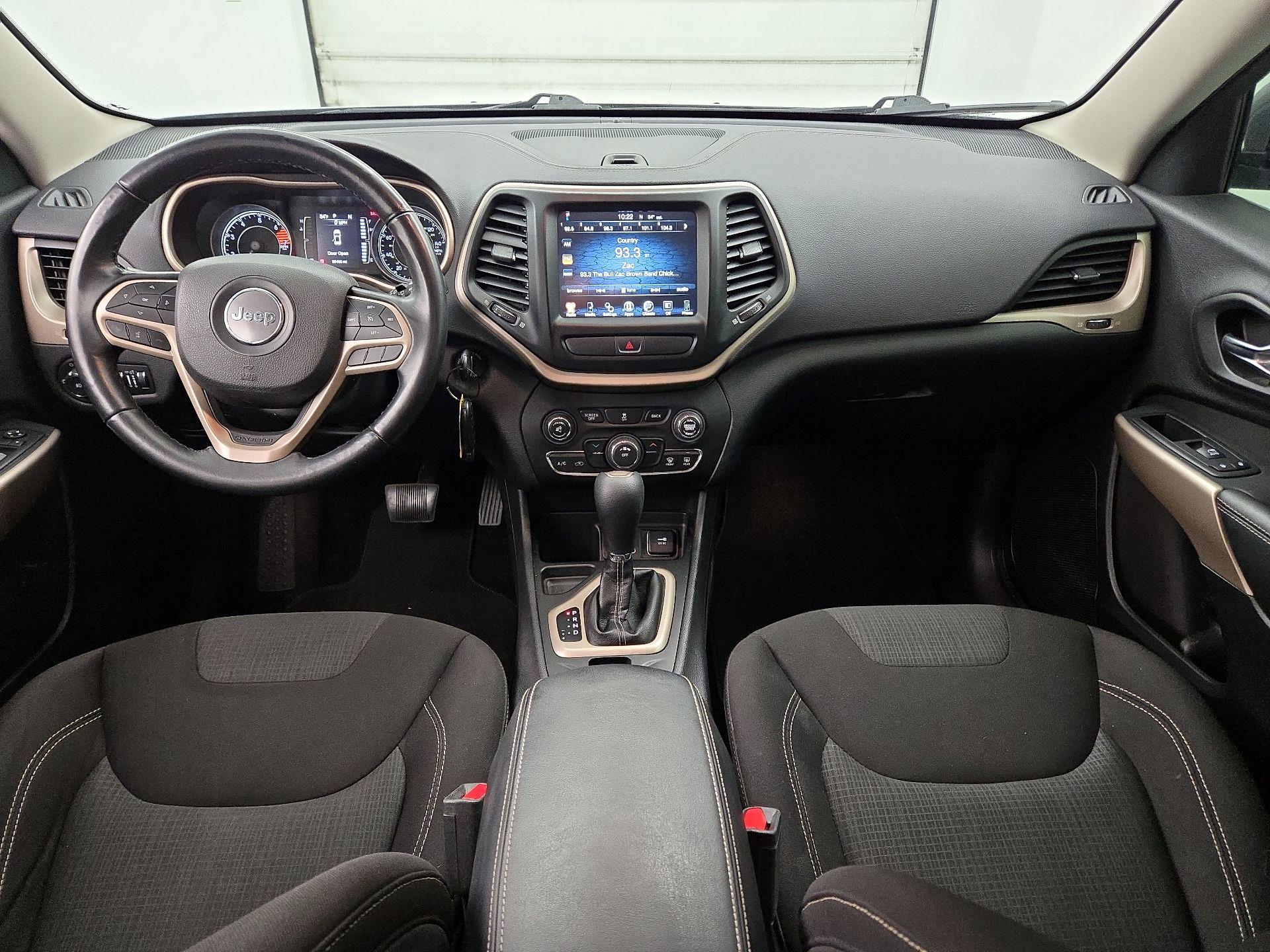 Thumbnail: 2017 Jeep Cherokee - 9