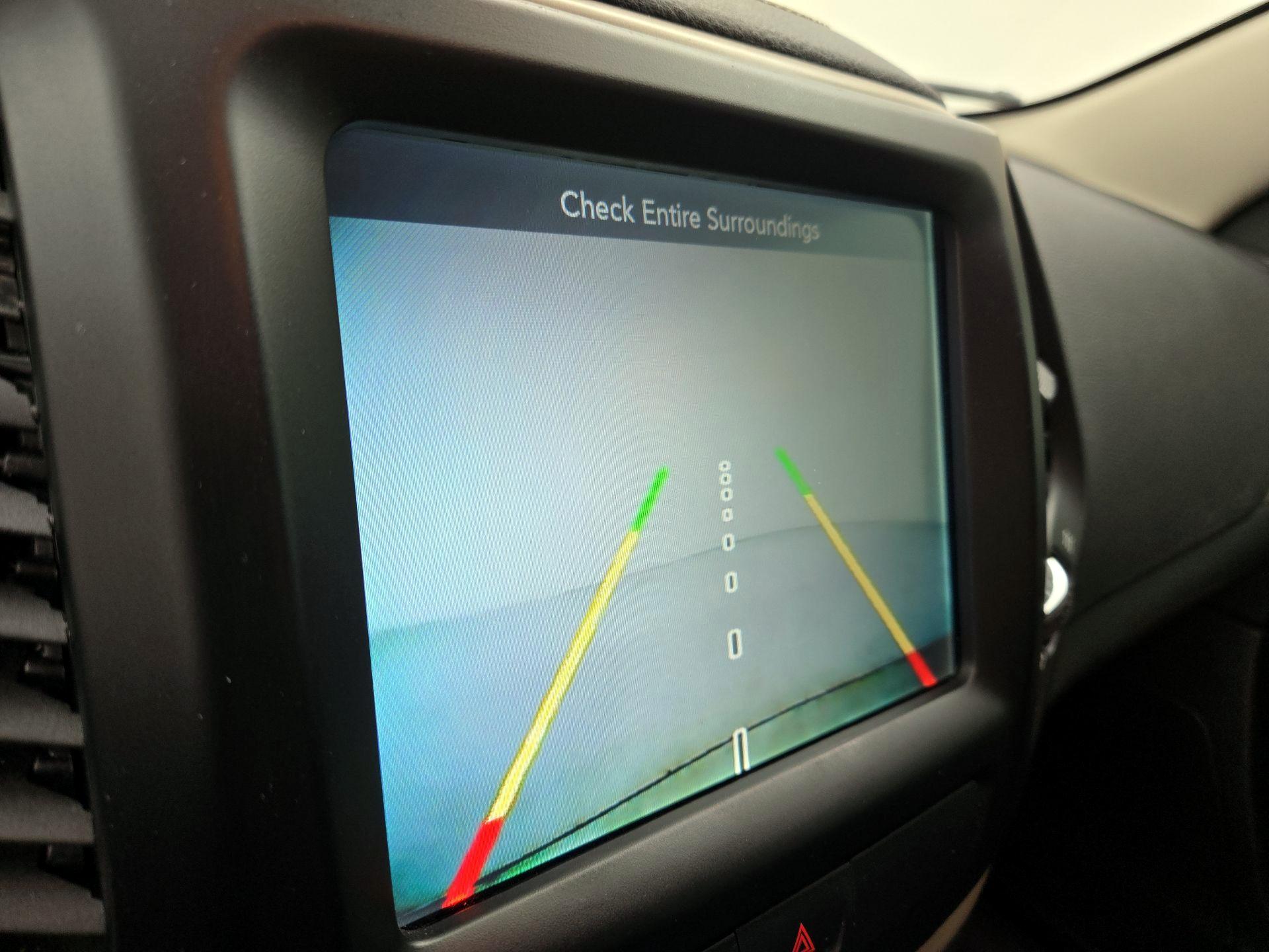 Thumbnail: 2017 Jeep Cherokee - 14