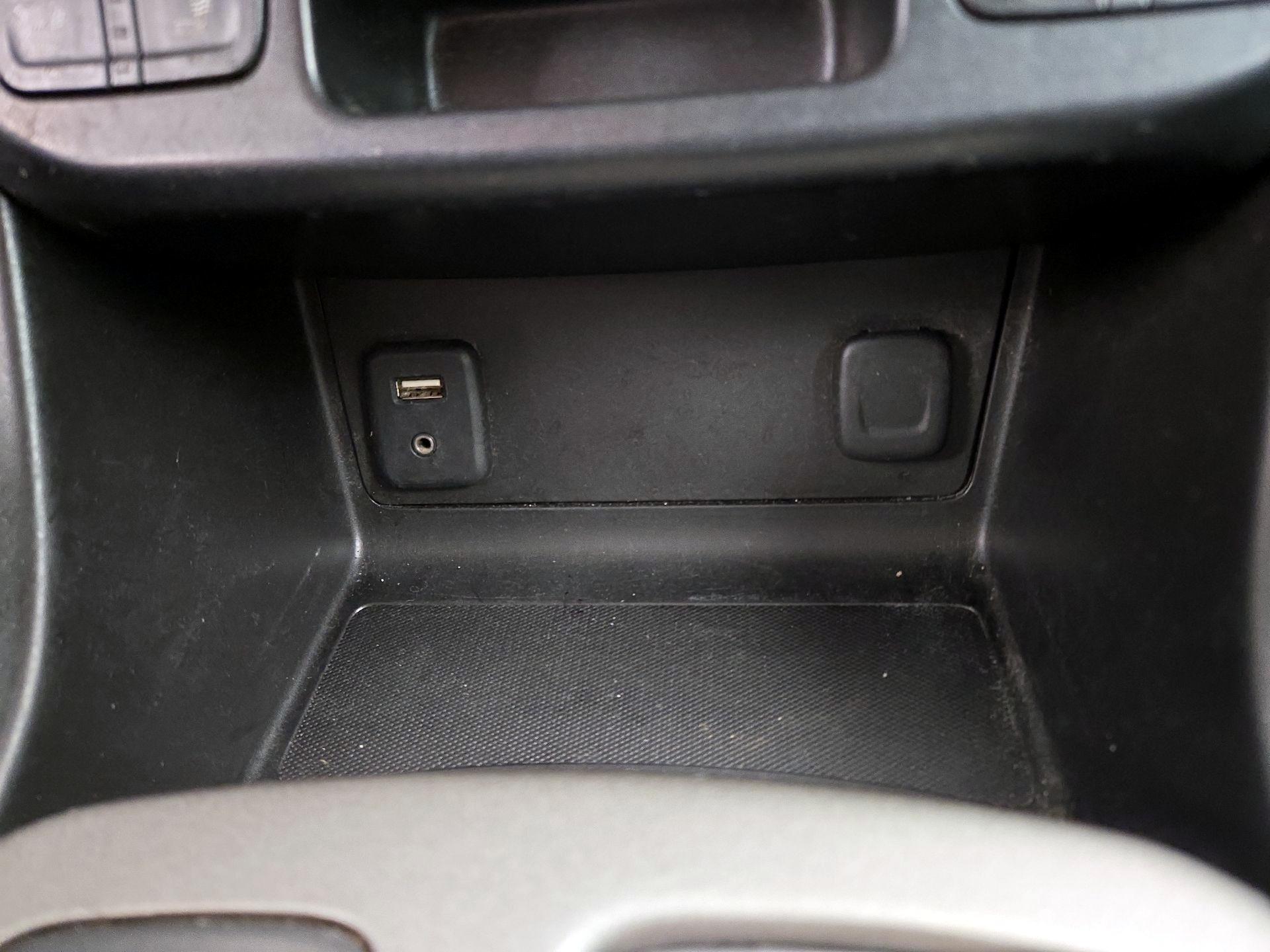 Thumbnail: 2016 GMC Canyon - 19