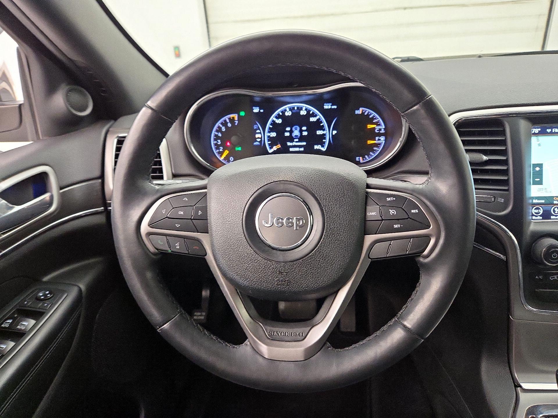 Thumbnail: 2018 Jeep Grand Cherokee - 10