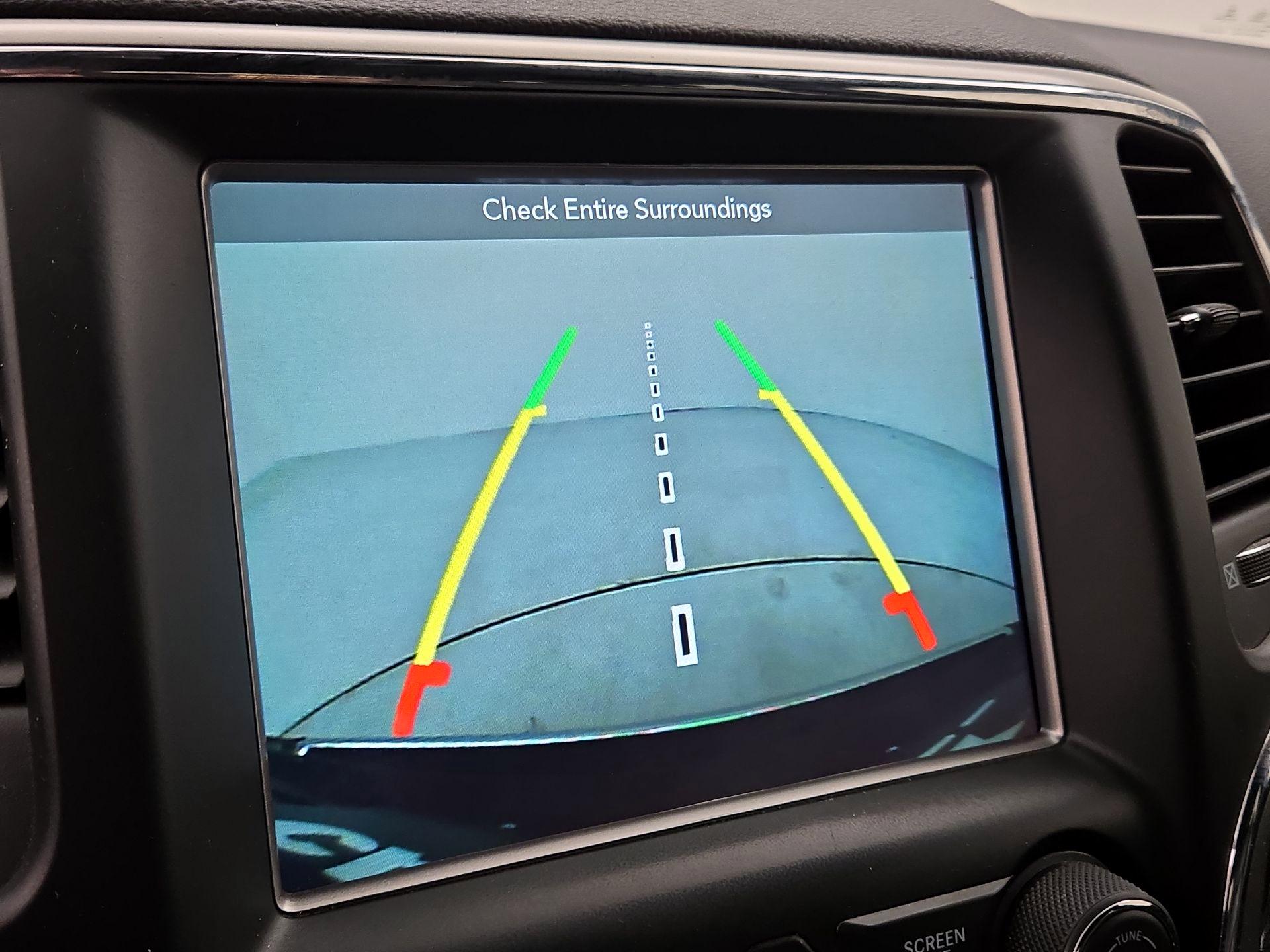 Thumbnail: 2018 Jeep Grand Cherokee - 15