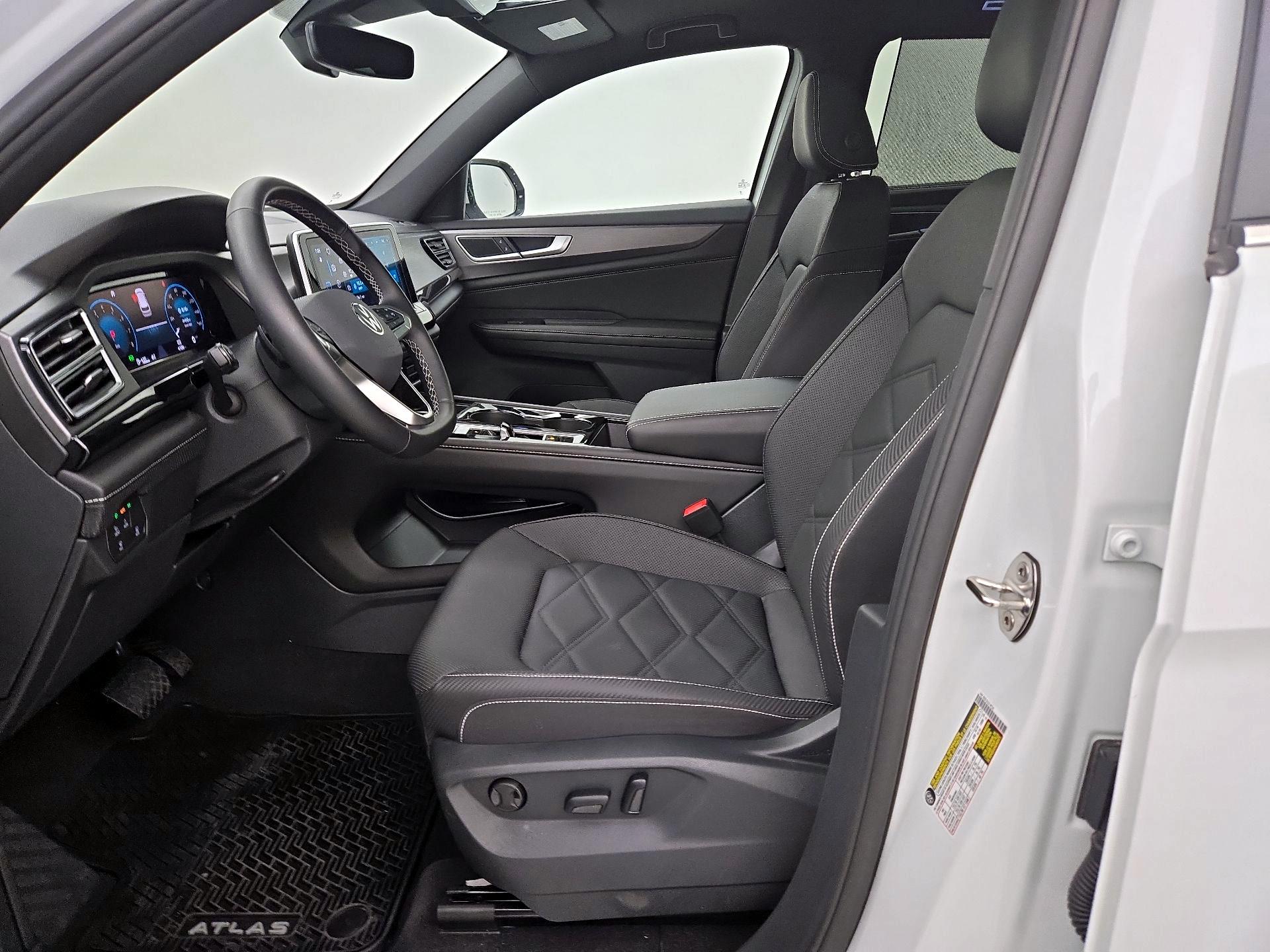 Thumbnail: 2025 Volkswagen Atlas - 11