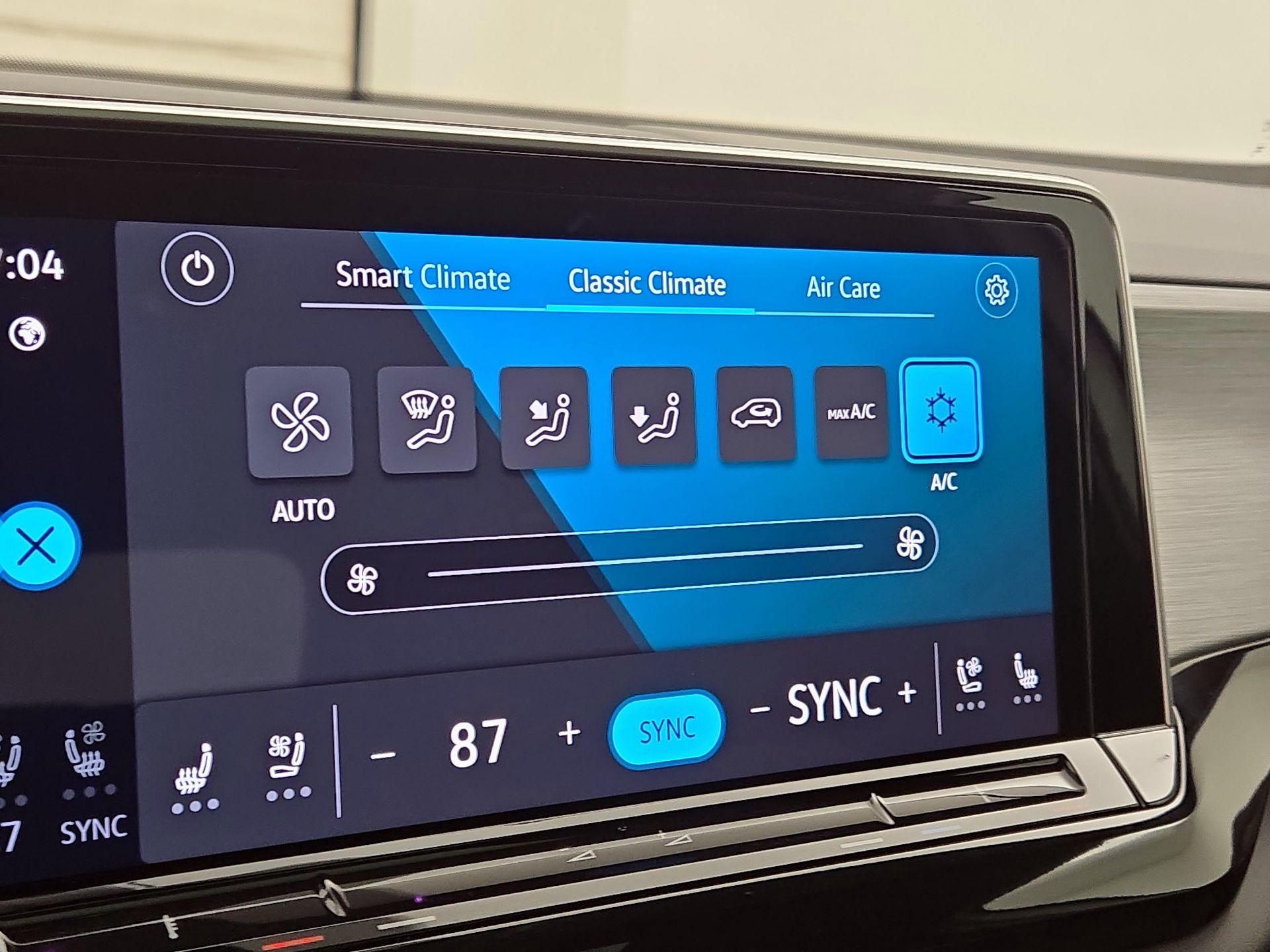 Thumbnail: 2025 Volkswagen Atlas - 16