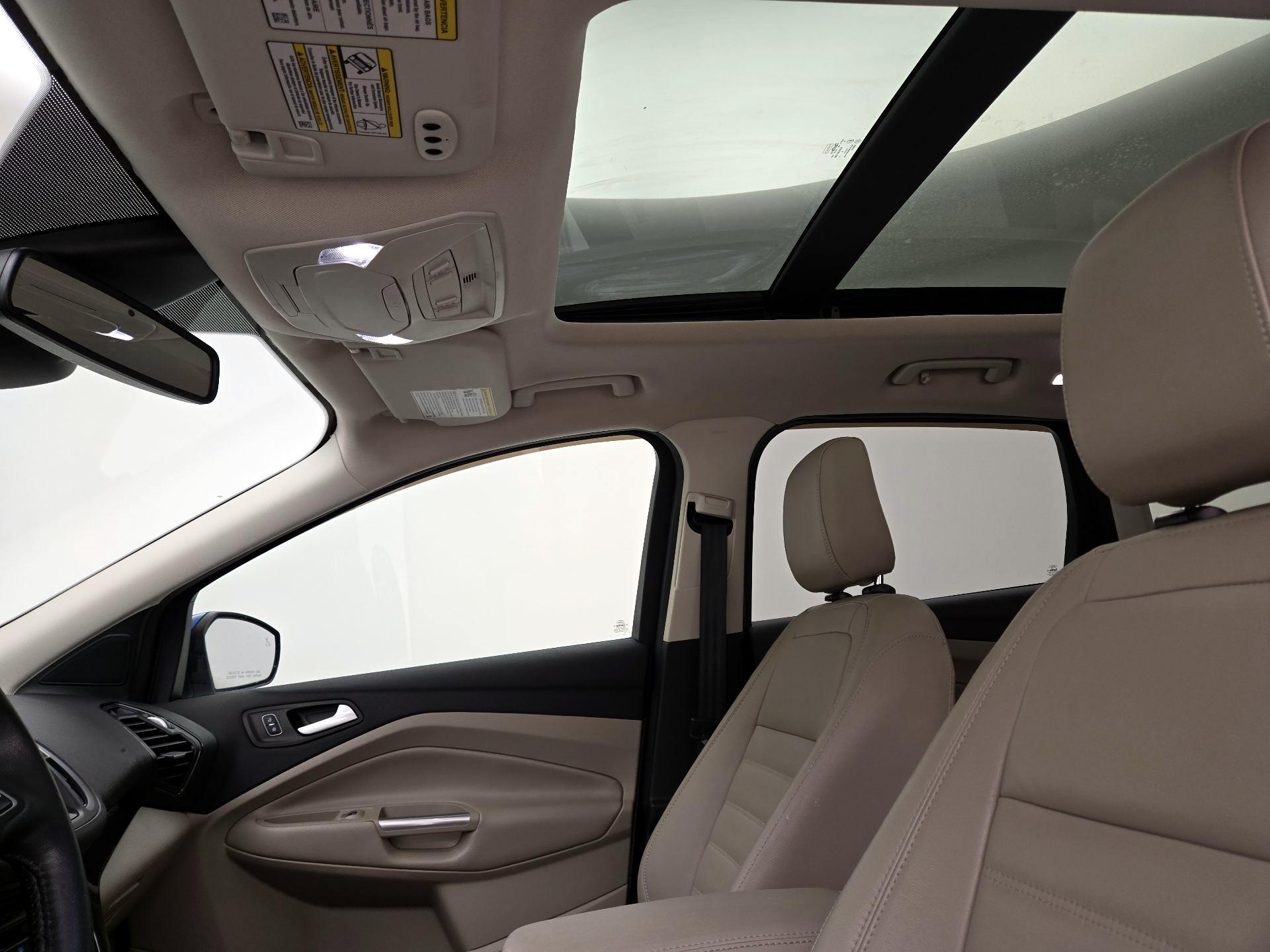 Thumbnail: 2019 Ford Escape - 20