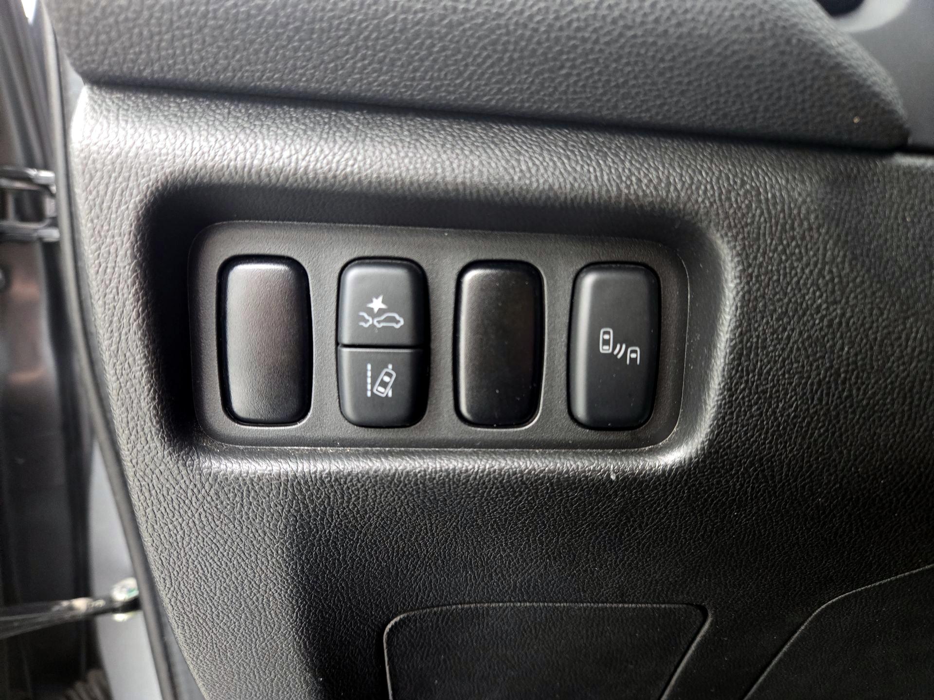 Thumbnail: 2024 Mitsubishi Outlander Sport - 13