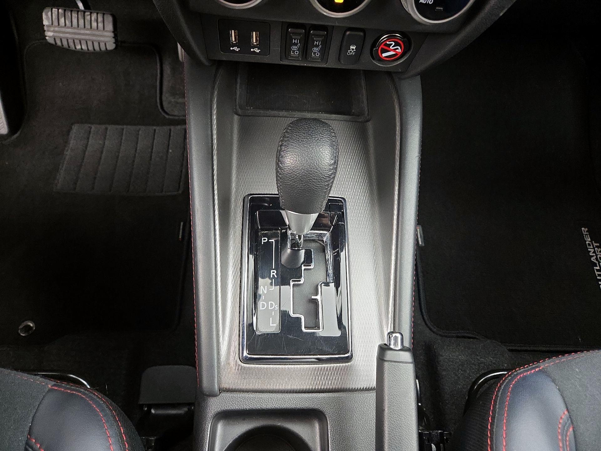 Thumbnail: 2024 Mitsubishi Outlander Sport - 17