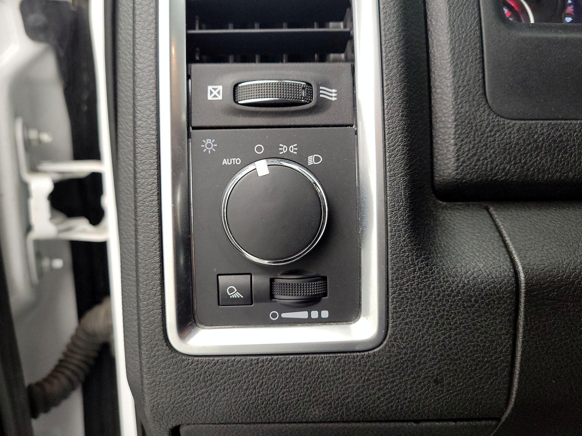 Thumbnail: 2023 RAM 1500 Classic - 13