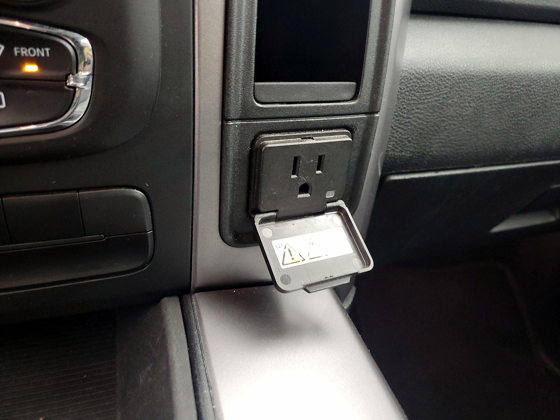 Thumbnail: 2023 RAM 1500 Classic - 19